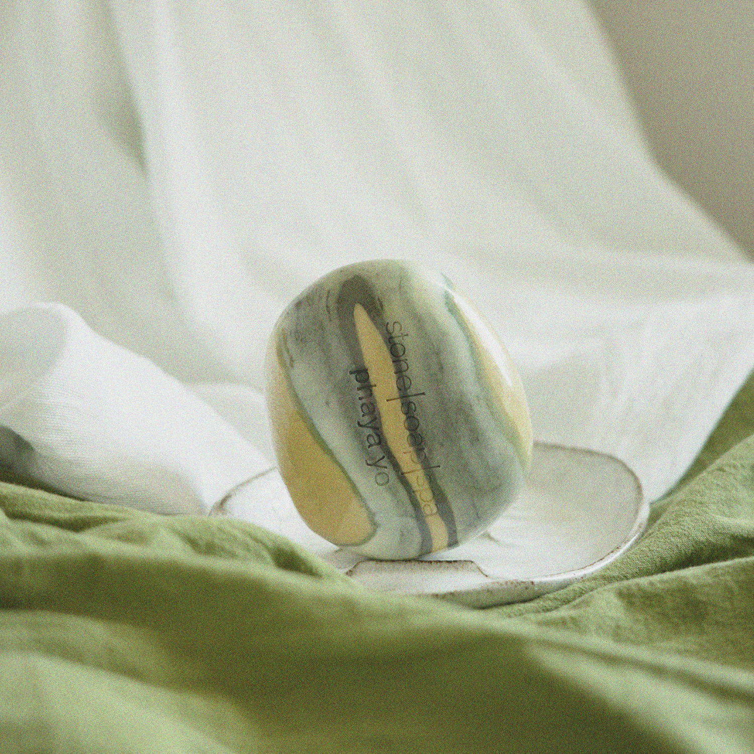 Stone soap spa 鵝卵石香氛輕柔磨砂皂＿池上早夏