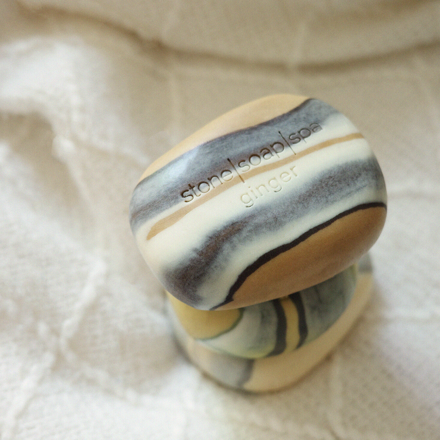 Stone soap spa 鵝卵石香氛輕柔磨砂皂＿清野循香