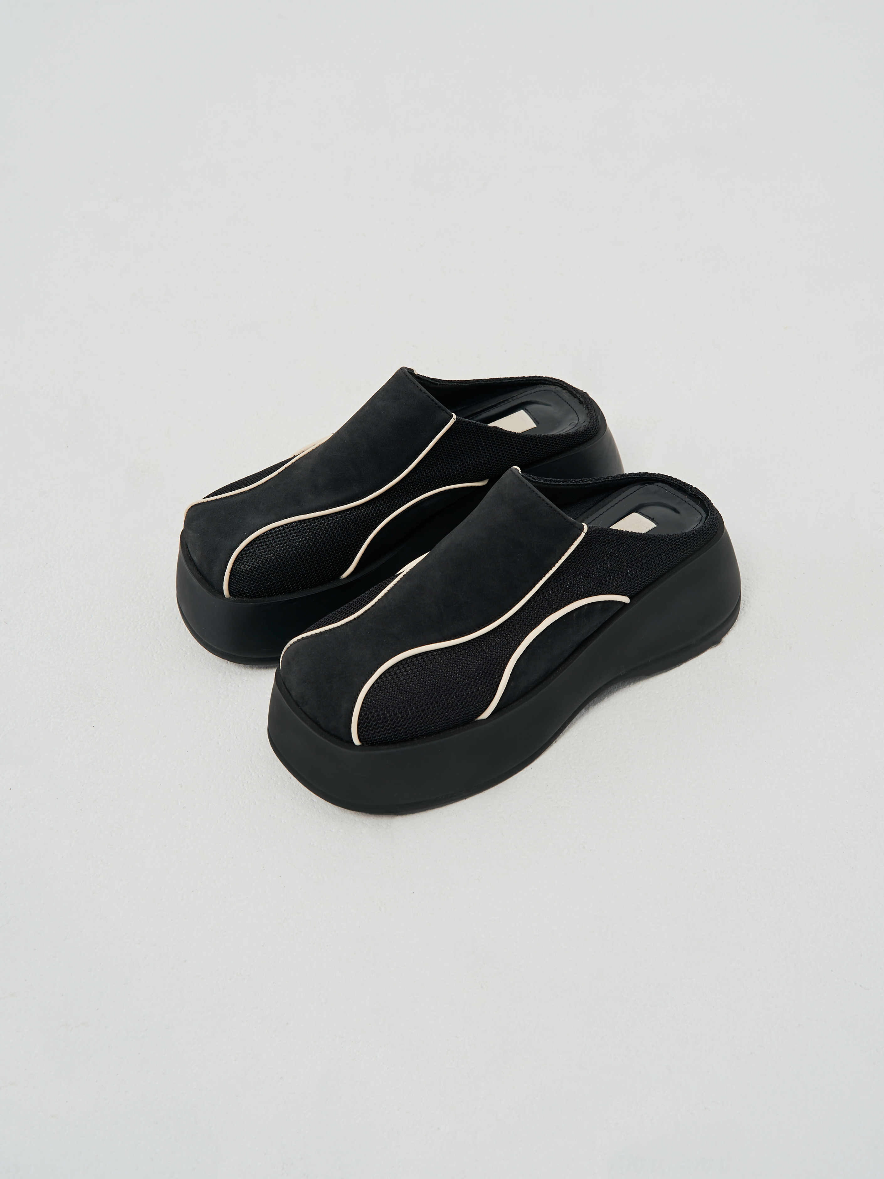 現代超厚底懶人鞋-黑