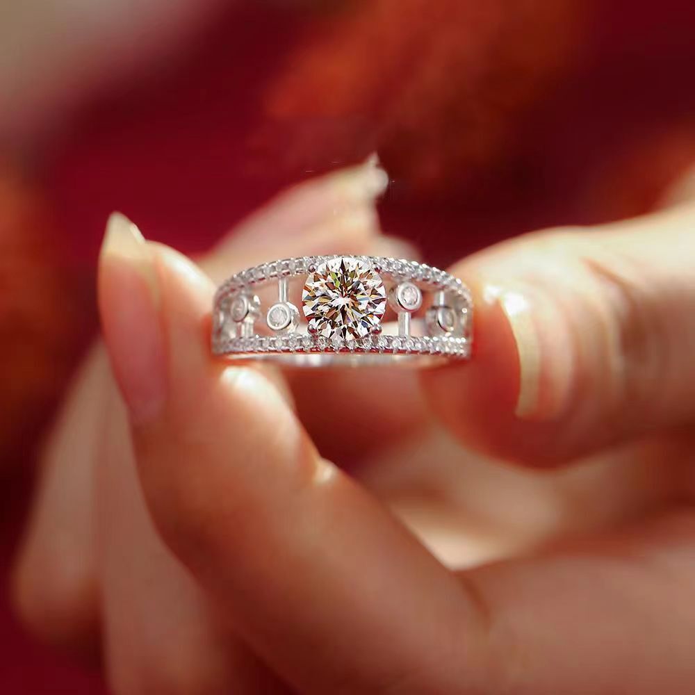 莫桑鑽典雅戒指        R1C017