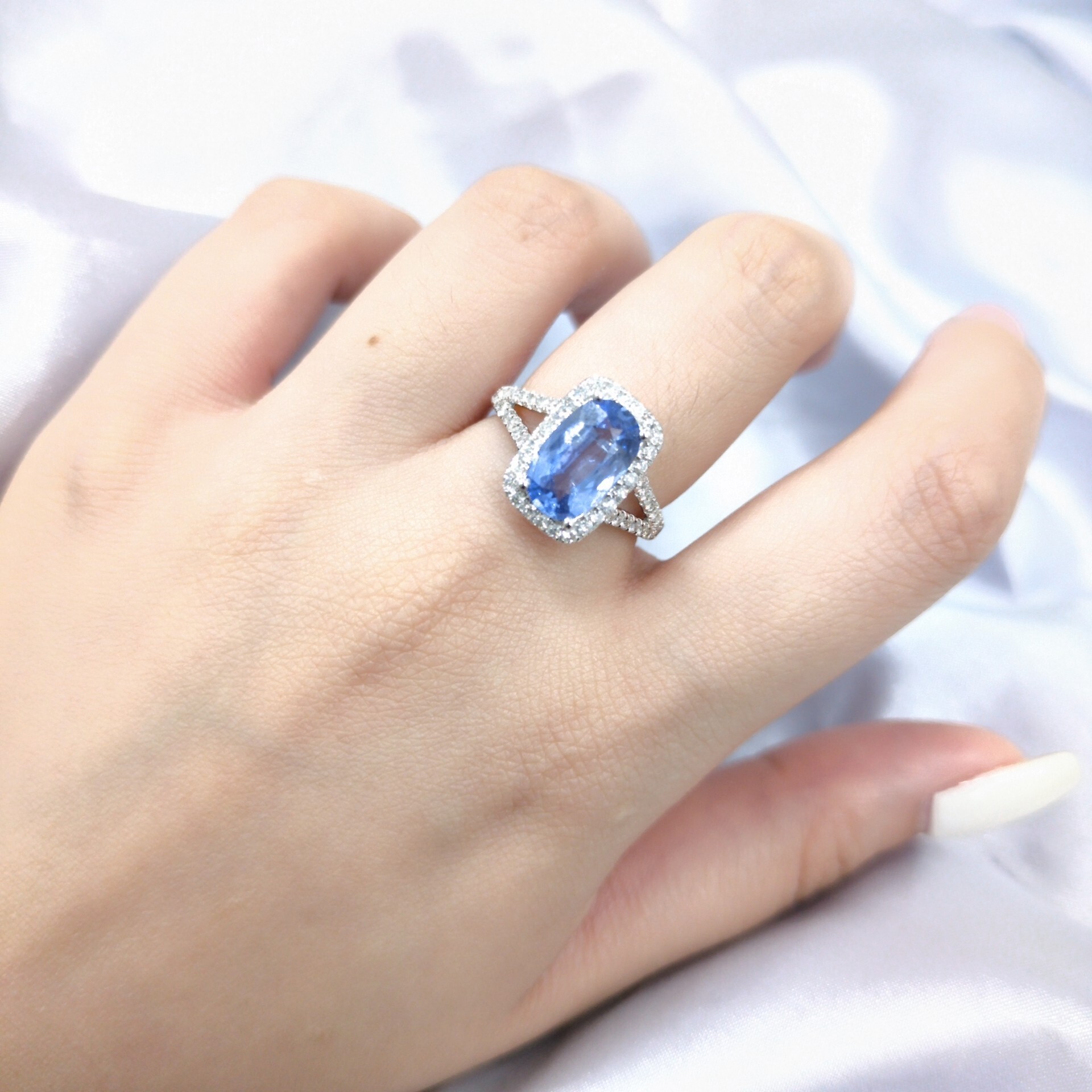 18K White Gold 2.35ct Sapphire and Diamond Ring