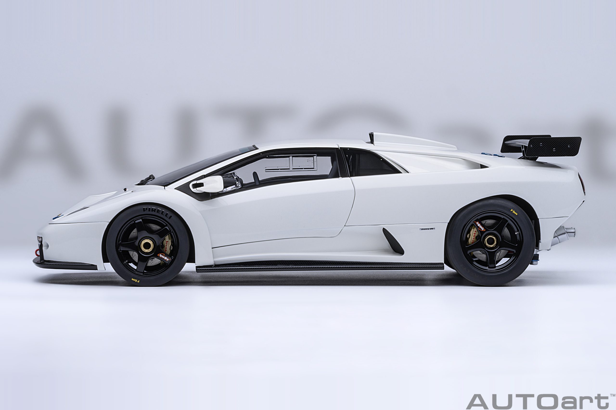 1/18 AUTOART Lamborghini Diablo GTR (Impact White) (79136)