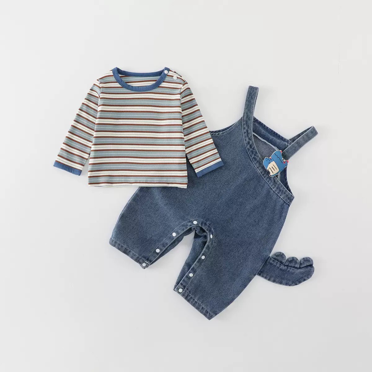 條紋上衣吊帶褲套裝