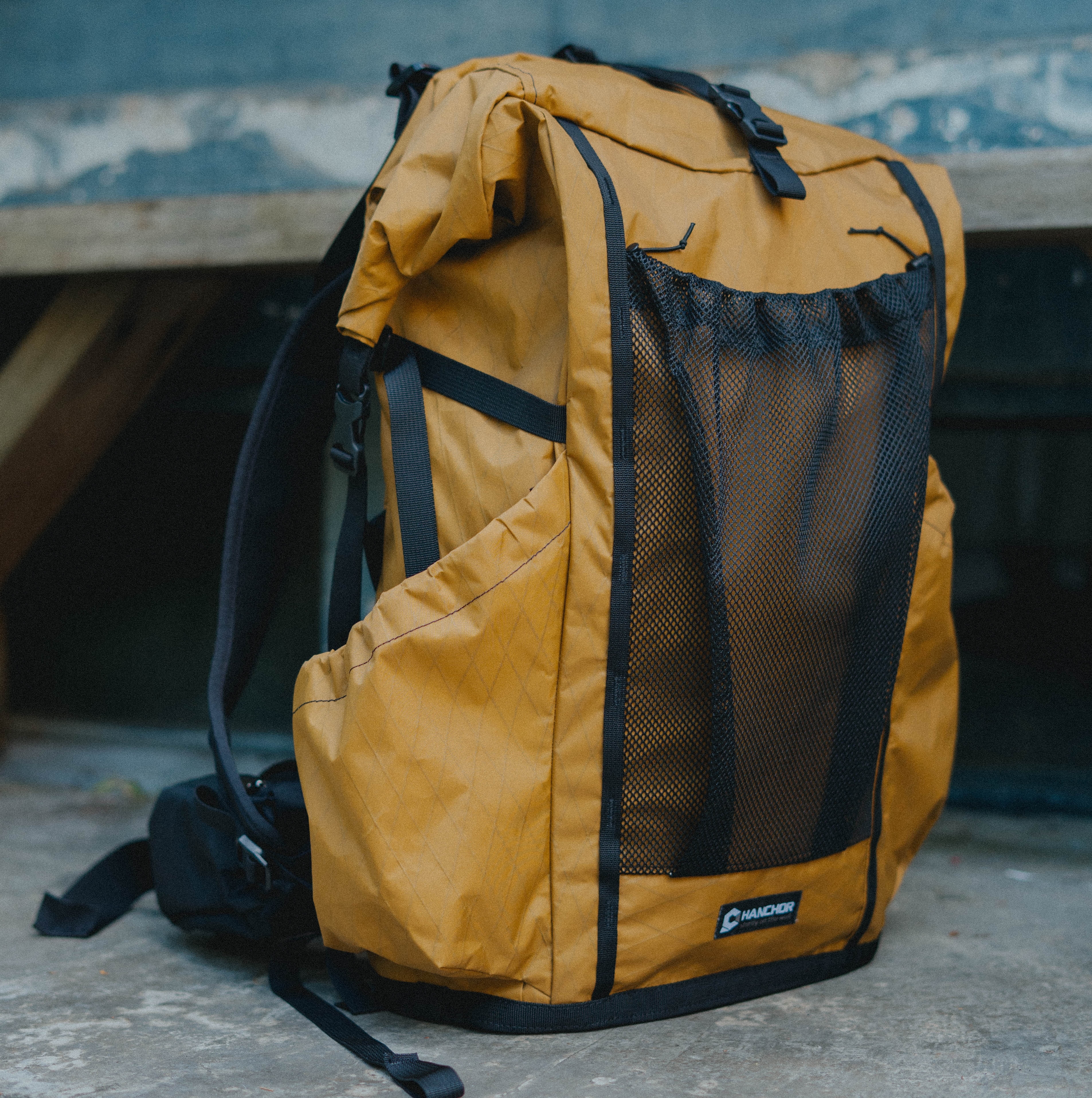 HANCHOR MARL / AMOUTER 限定登山包 21-51L /MESH/ 主包棕 (棕色側袋)