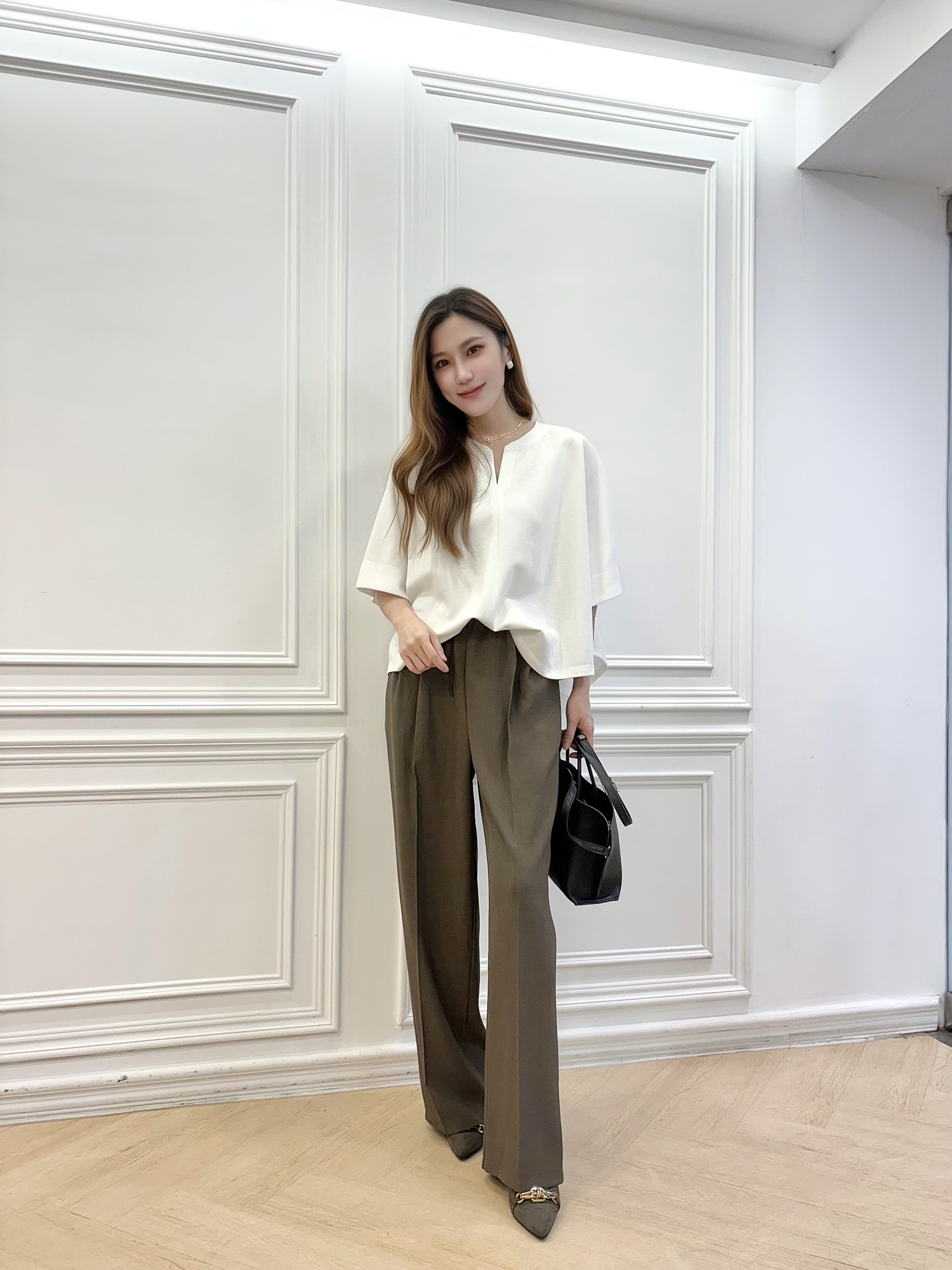 皮革抽繩素面直筒褲(秋)