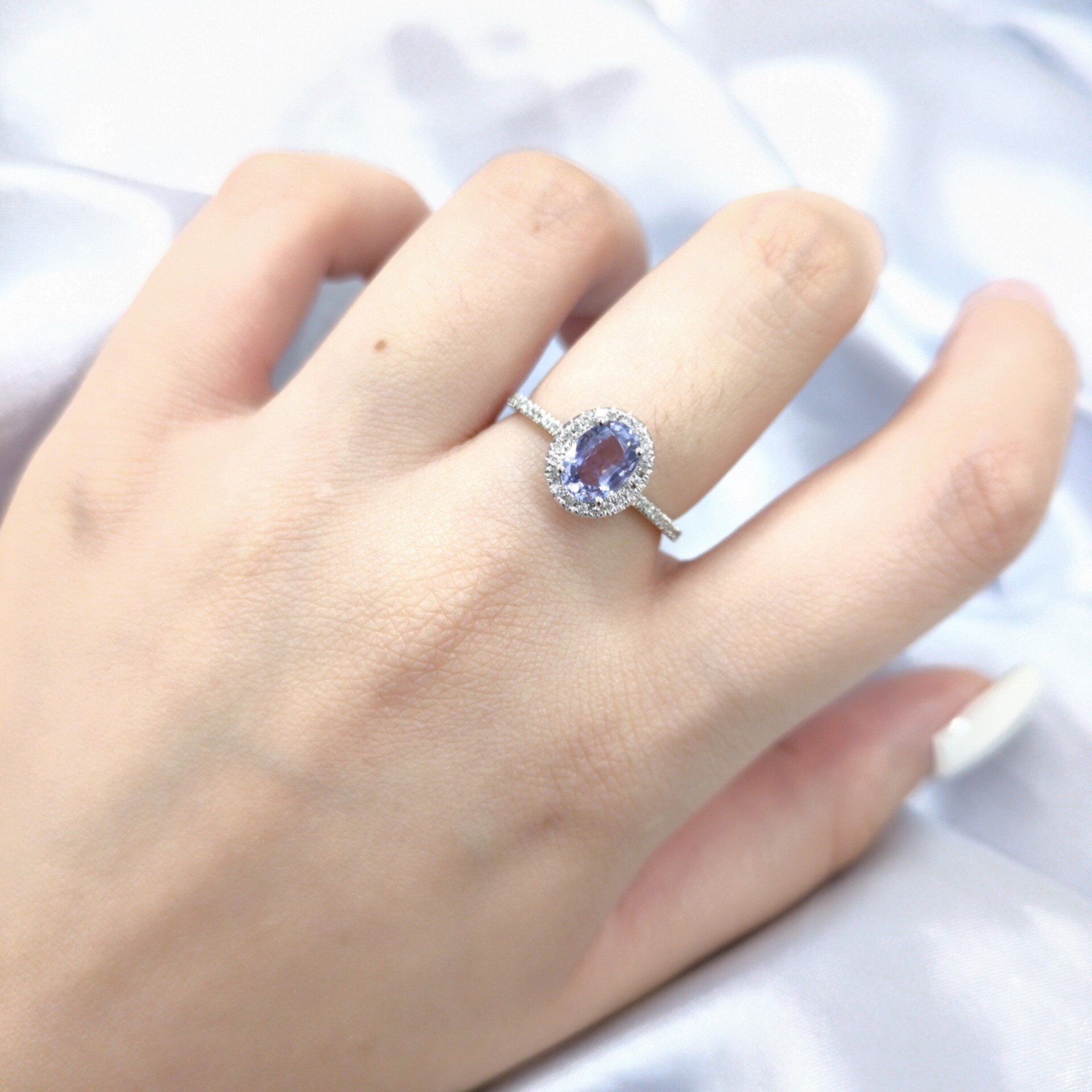 18K White Gold 1.13ct Sapphire and Diamond Ring