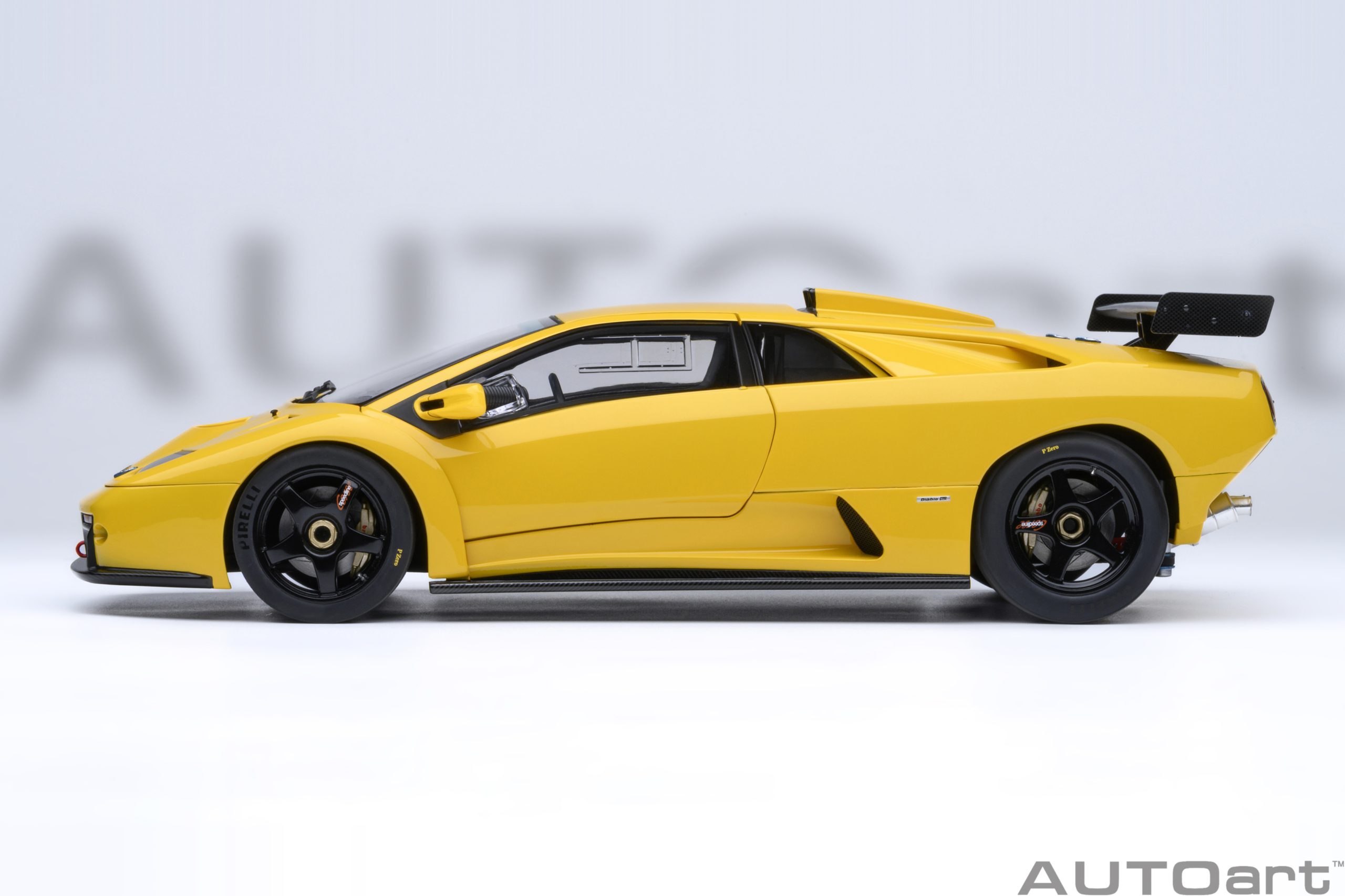 1/18 AUTOART Lamborghini Diablo GTR (Superfly Yellow)  (79138)