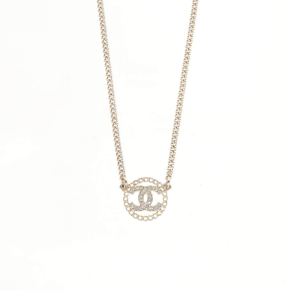 【CHANEL】CC Logo 水鑽及圓形鏤空造型項鍊(金色)