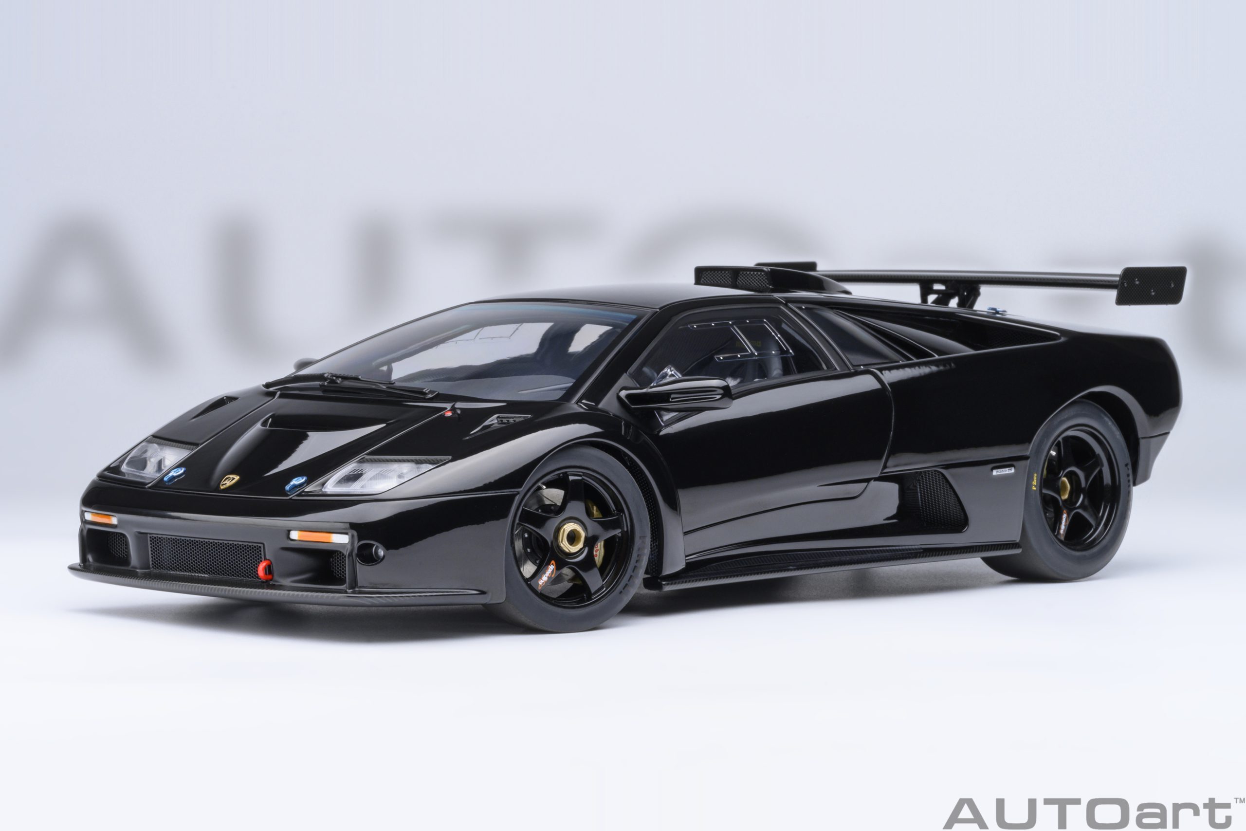1/18 AUTOART Lamborghini Diablo GTR (Deep Black) (79137)