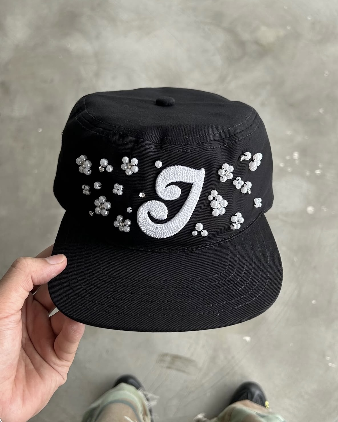 2IDIOTS LABEL 藥盒帽 串珠 雛菊