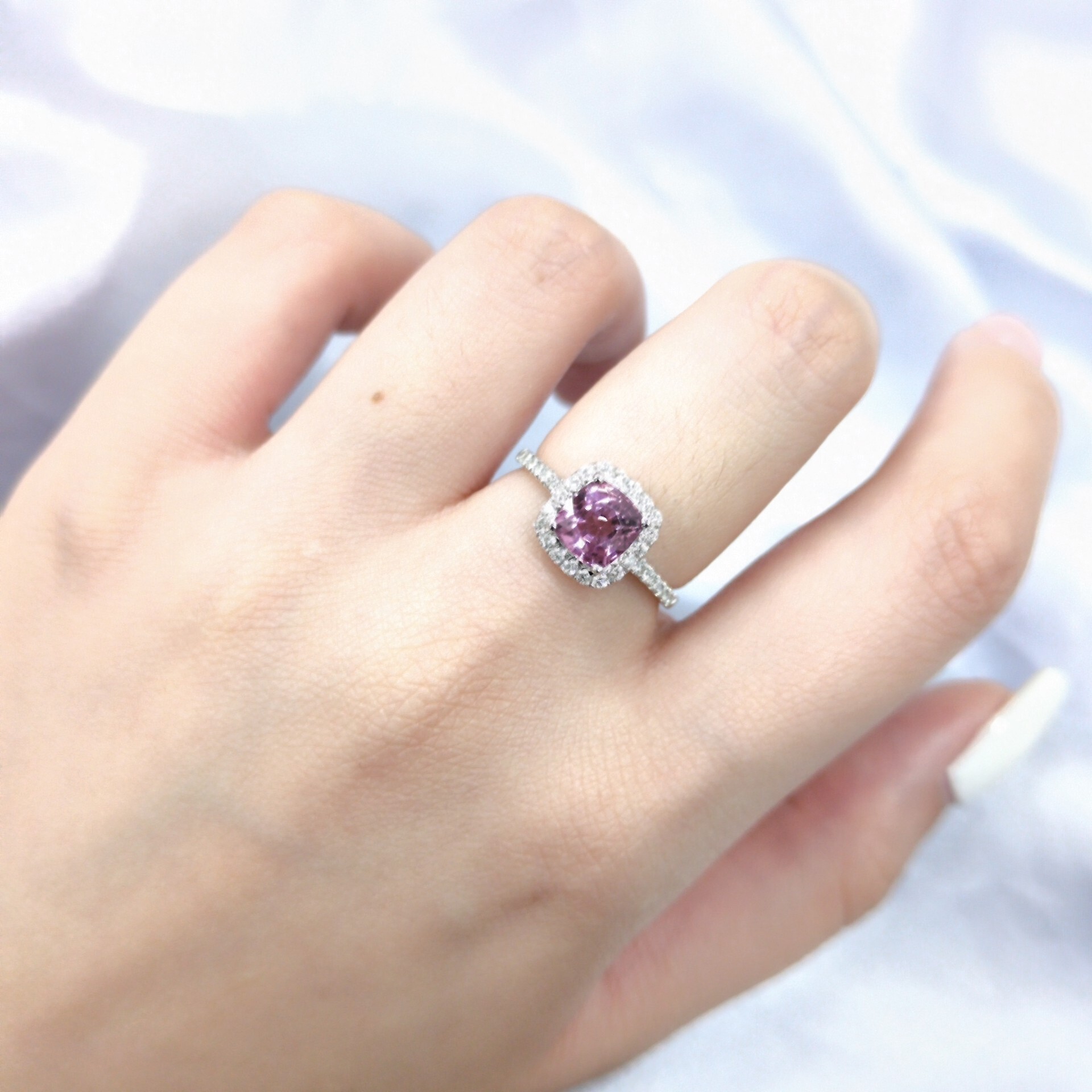 18K White Gold 1.20ct Spinel and Diamond Ring