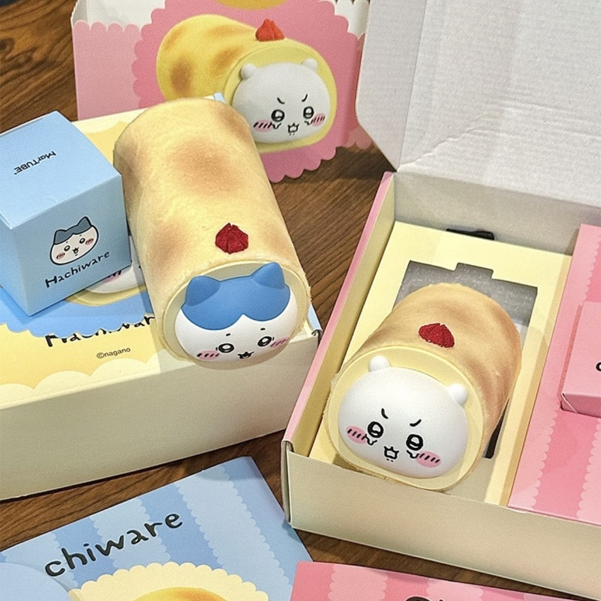 iSNEAKERS｜Chiikawa 吉伊卡哇 蛋糕捲 暖手寶 充電式暖暖包 兩款