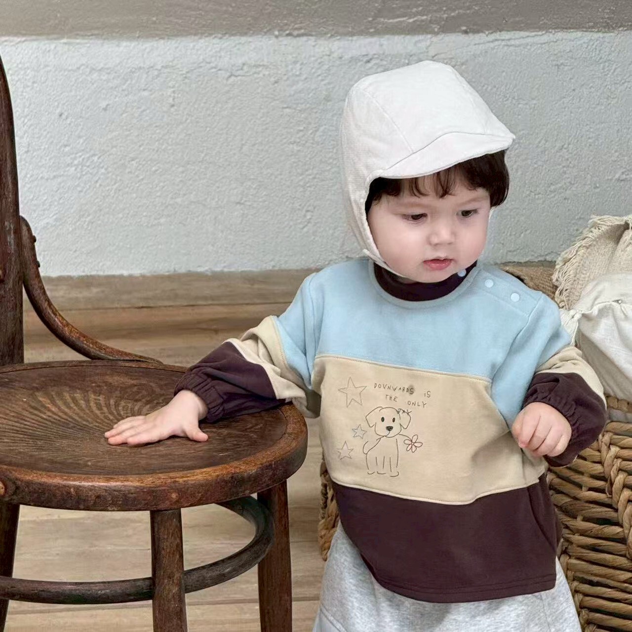 汪汪拼接長袖衛衣