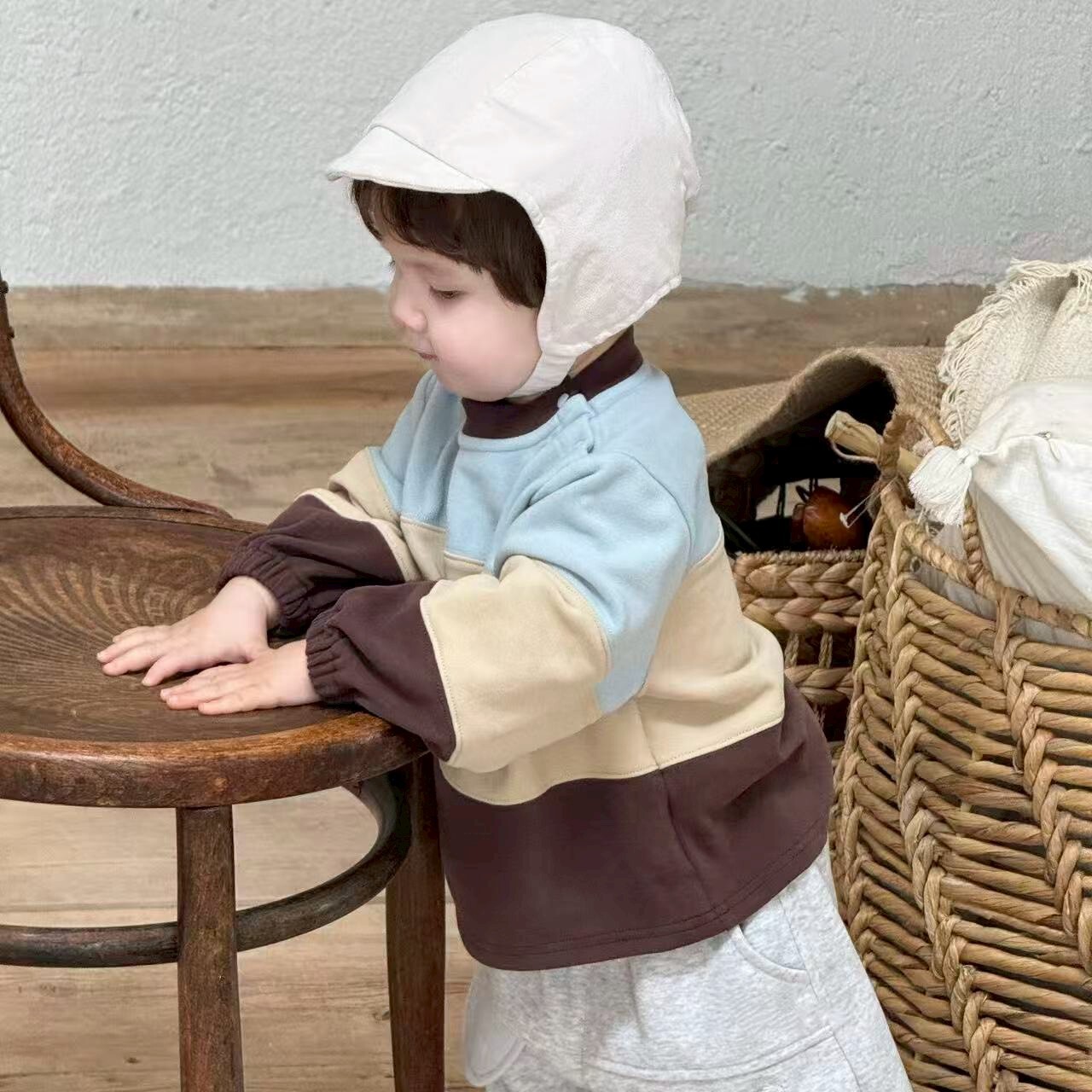 汪汪拼接長袖衛衣