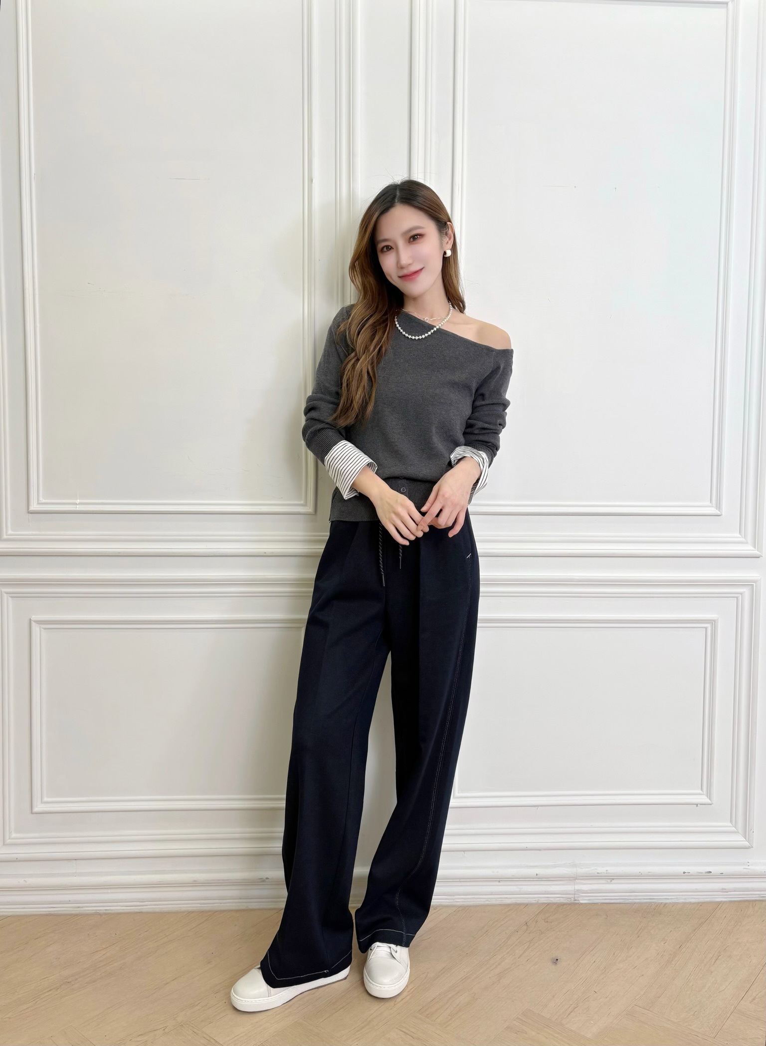 露肩斜領拼接襯衫袖針織上衣