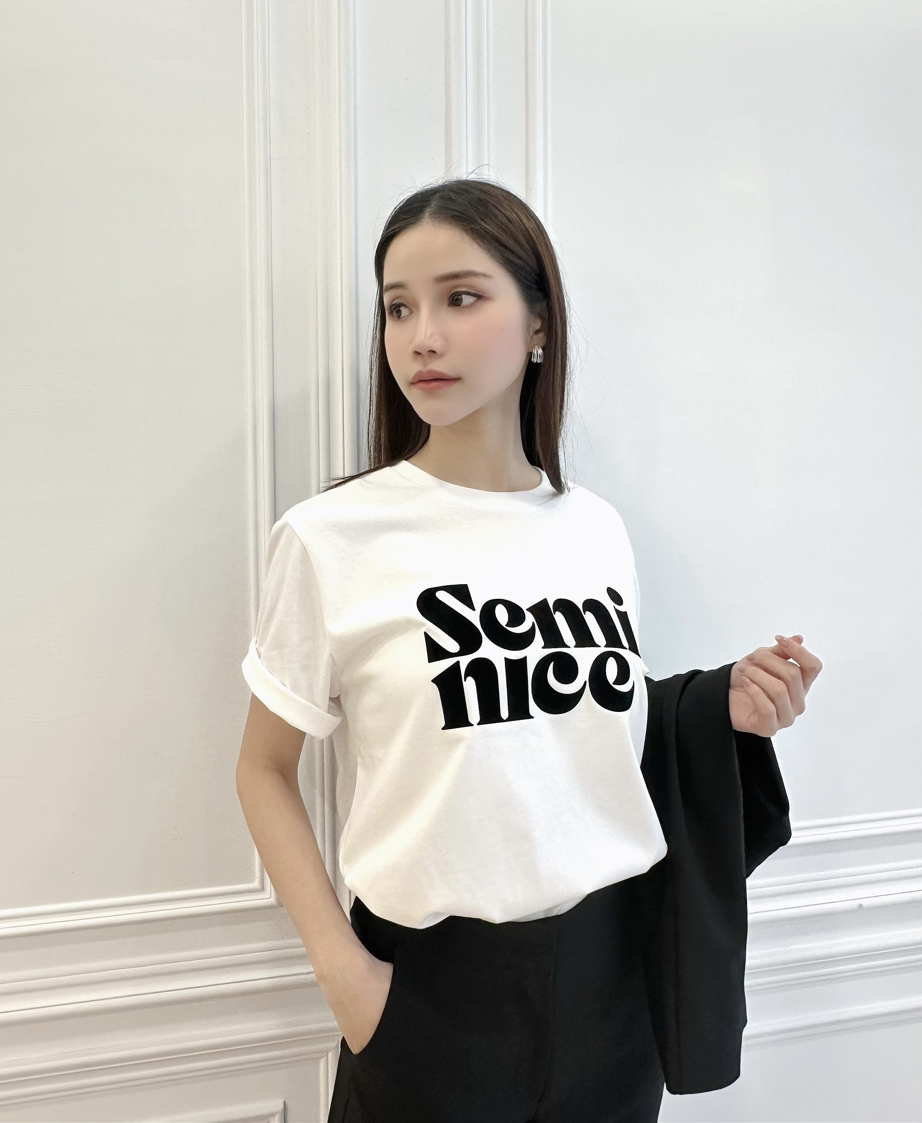 (時髦百搭)絨面字母T