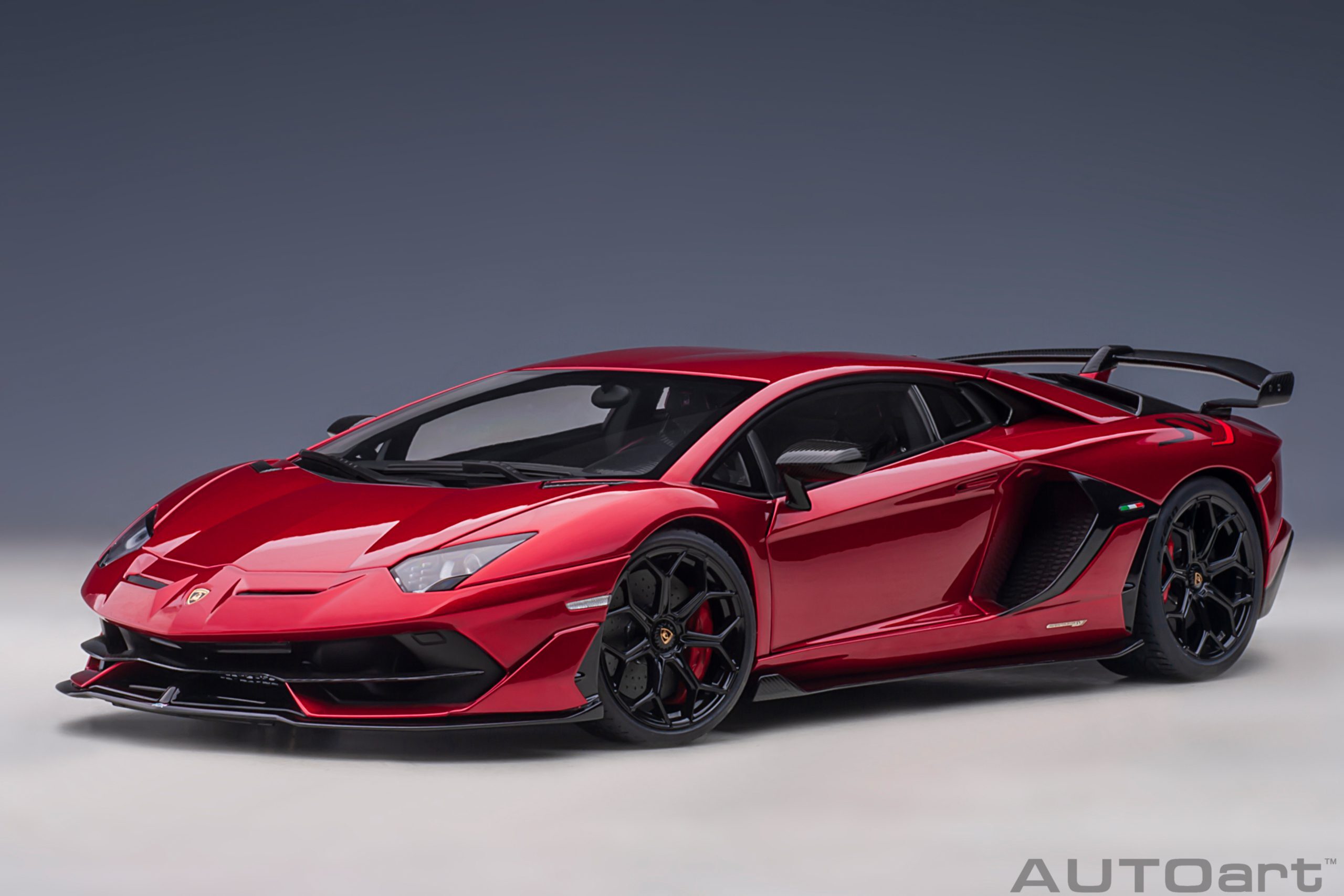 1/18 AUTOART Lamborghini Aventador SVJ (Rosso Eefesto) (79177 )
