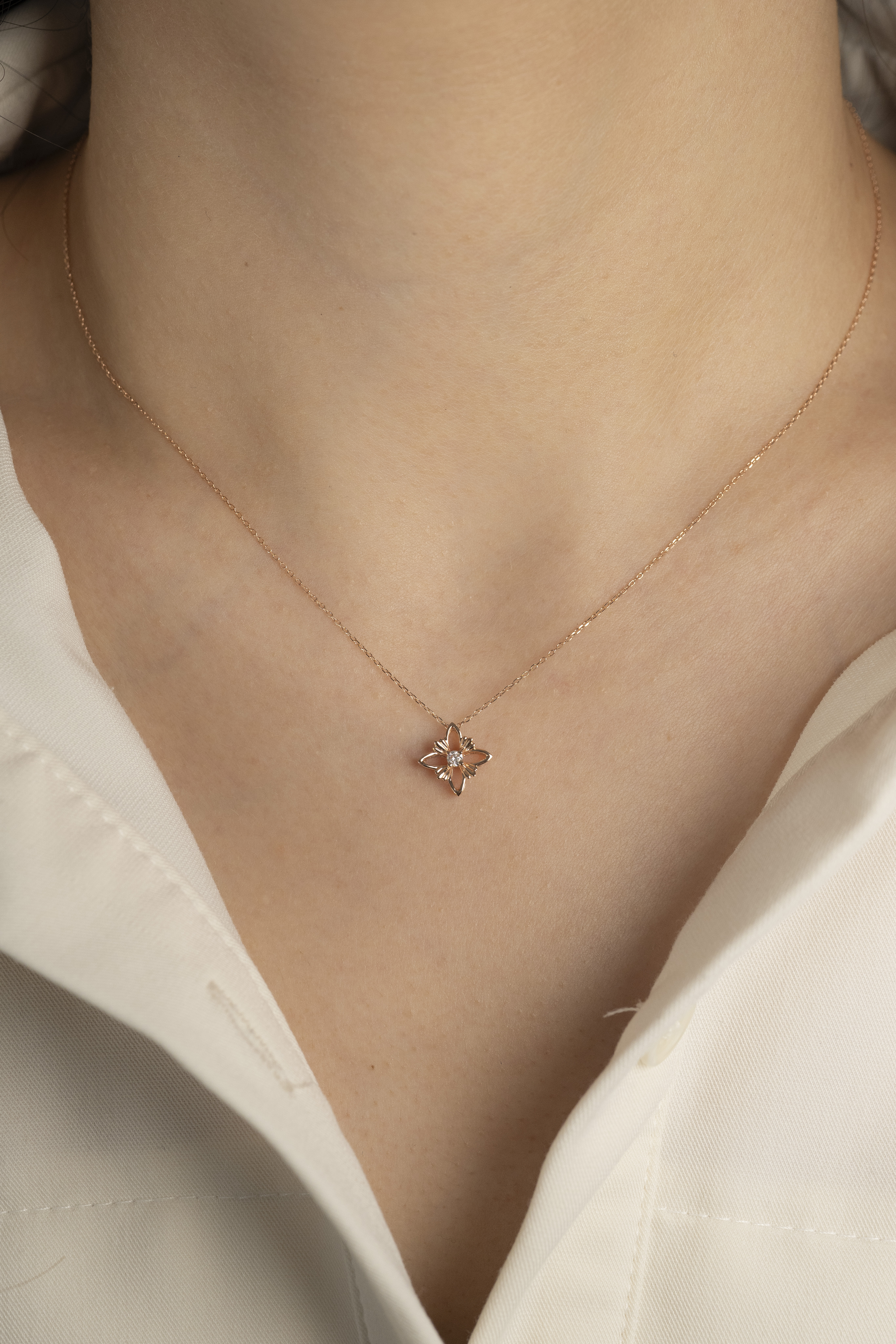 18k Hana Diamond necklace