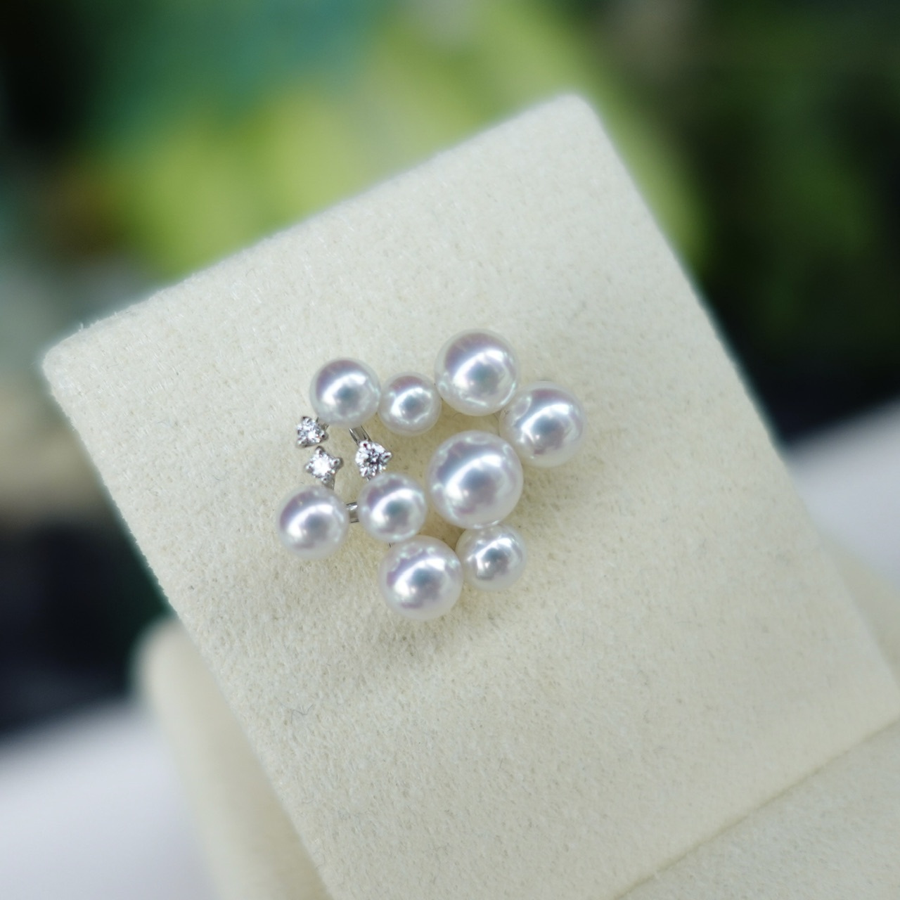 18K金日金baby Akoya珍珠鑽石小胸針 - 繁星