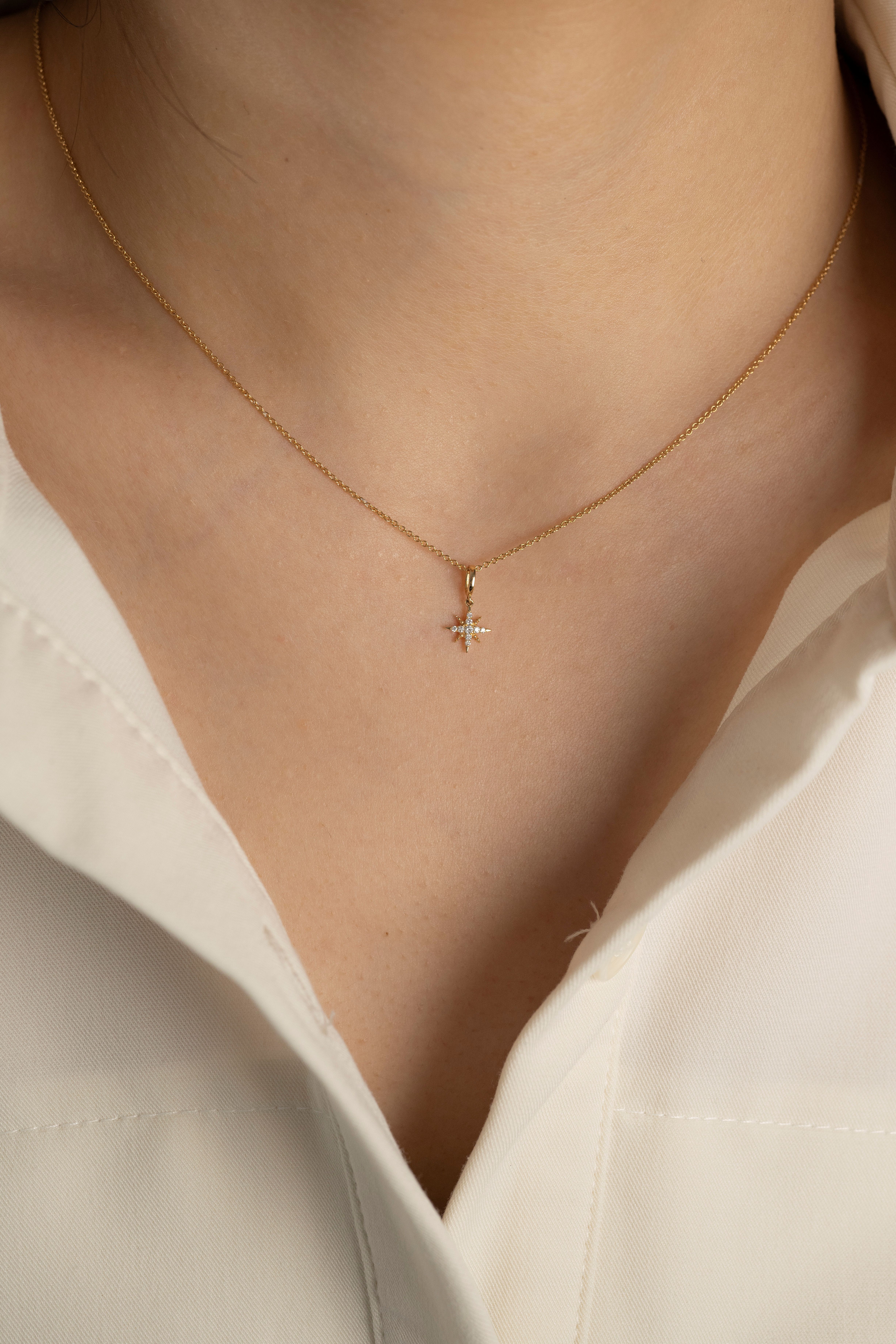 18K Superstar Diamond Pendant