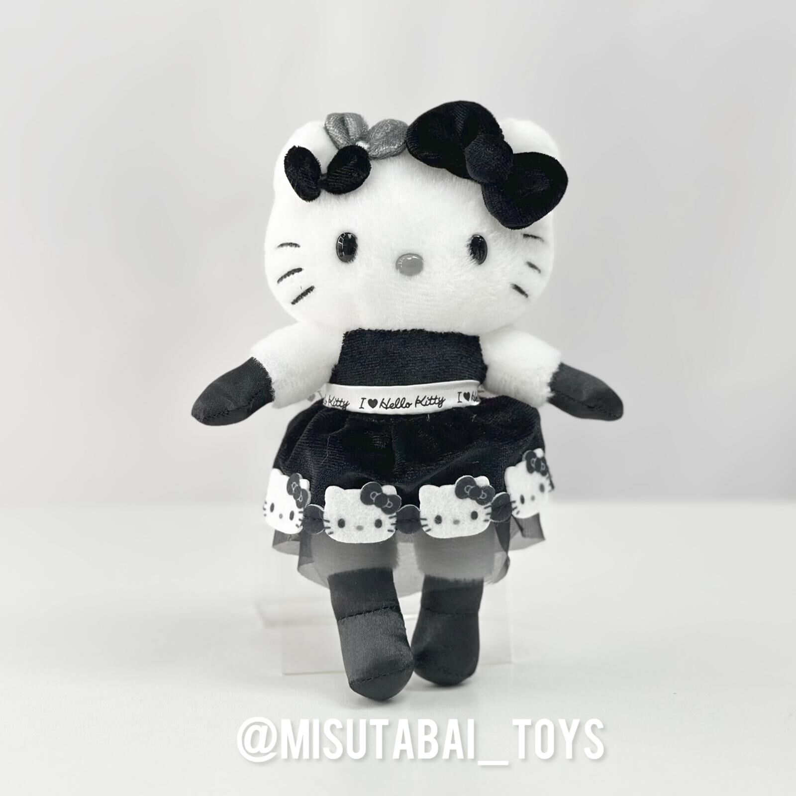 Sanrio Hello Kitty Exhibition ("I love Hello Kitty" Black dress)