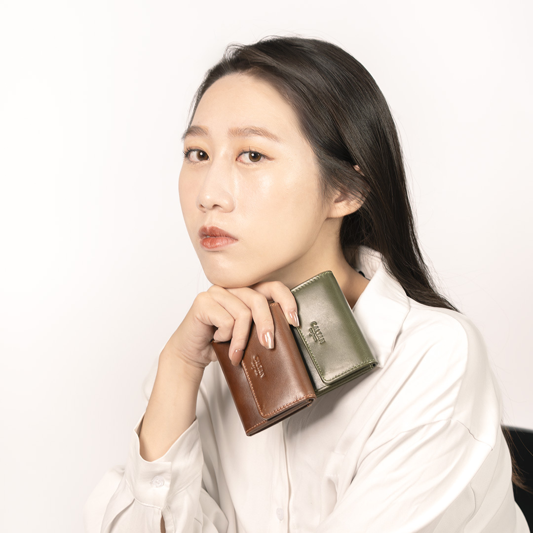 扣式真皮大容量零錢包-兩色(075227)