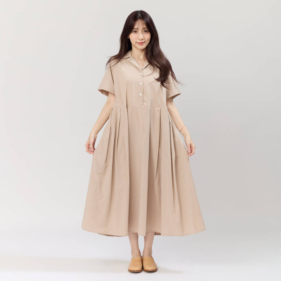 Nicole有領短袖箱褶洋裝/奶茶