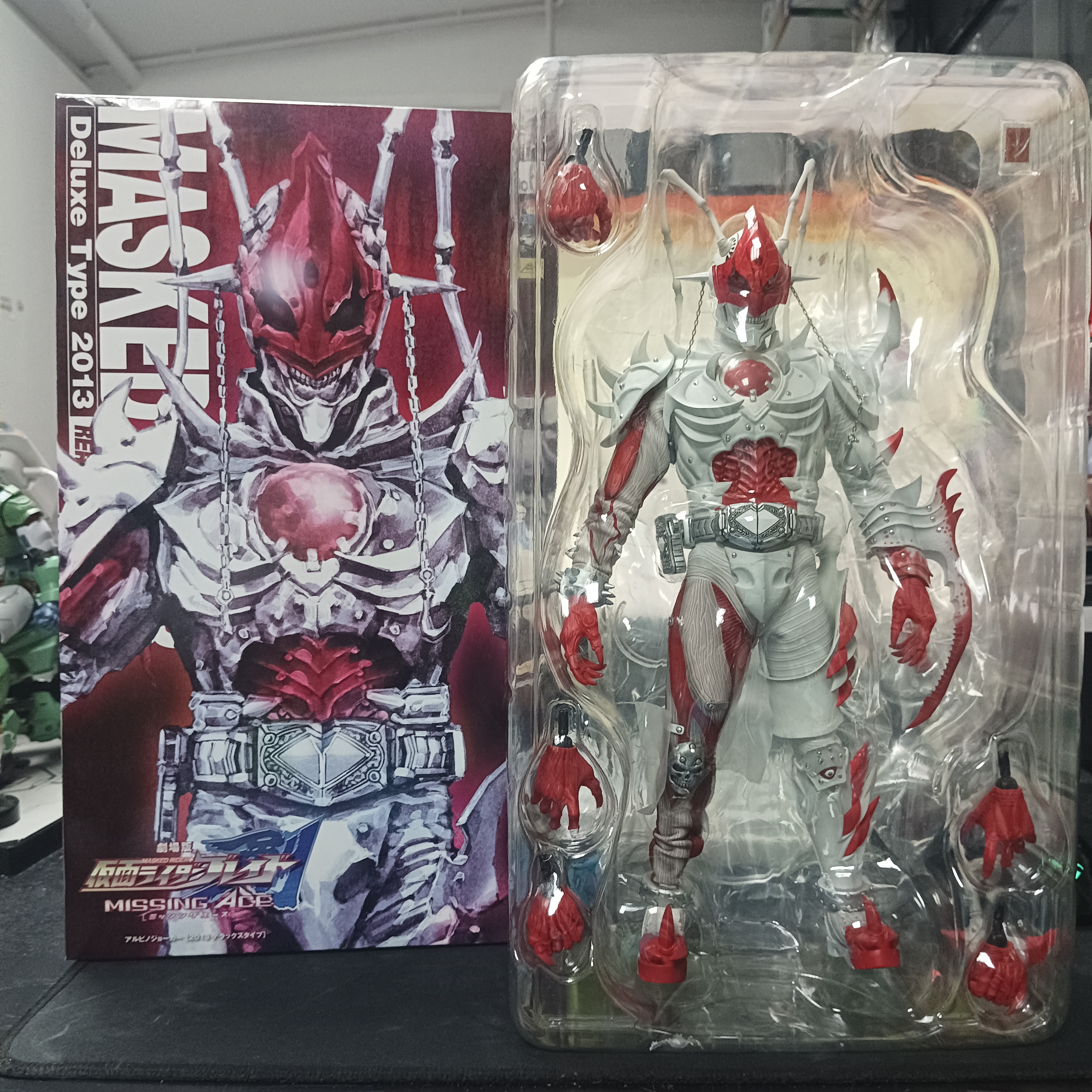 寄賣-幪面超人-RAH 劍劇場版 白Joker