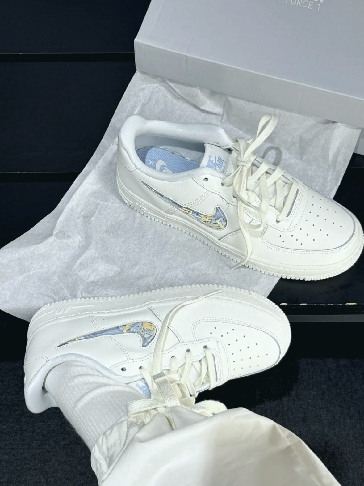 Nike Air Force 1 GS 透明勾勾 漂浮勾勾 奶白藍 IM6697-141