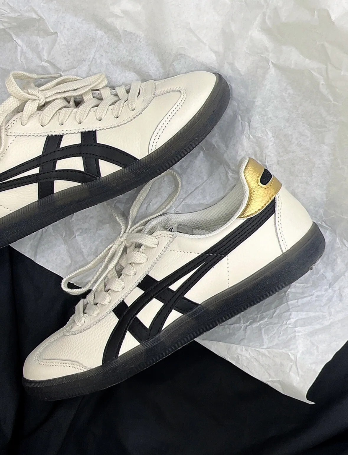逢甲FUZZY】Onitsuka Tiger Tokuten 鬼塚虎白黑金1183B938-100