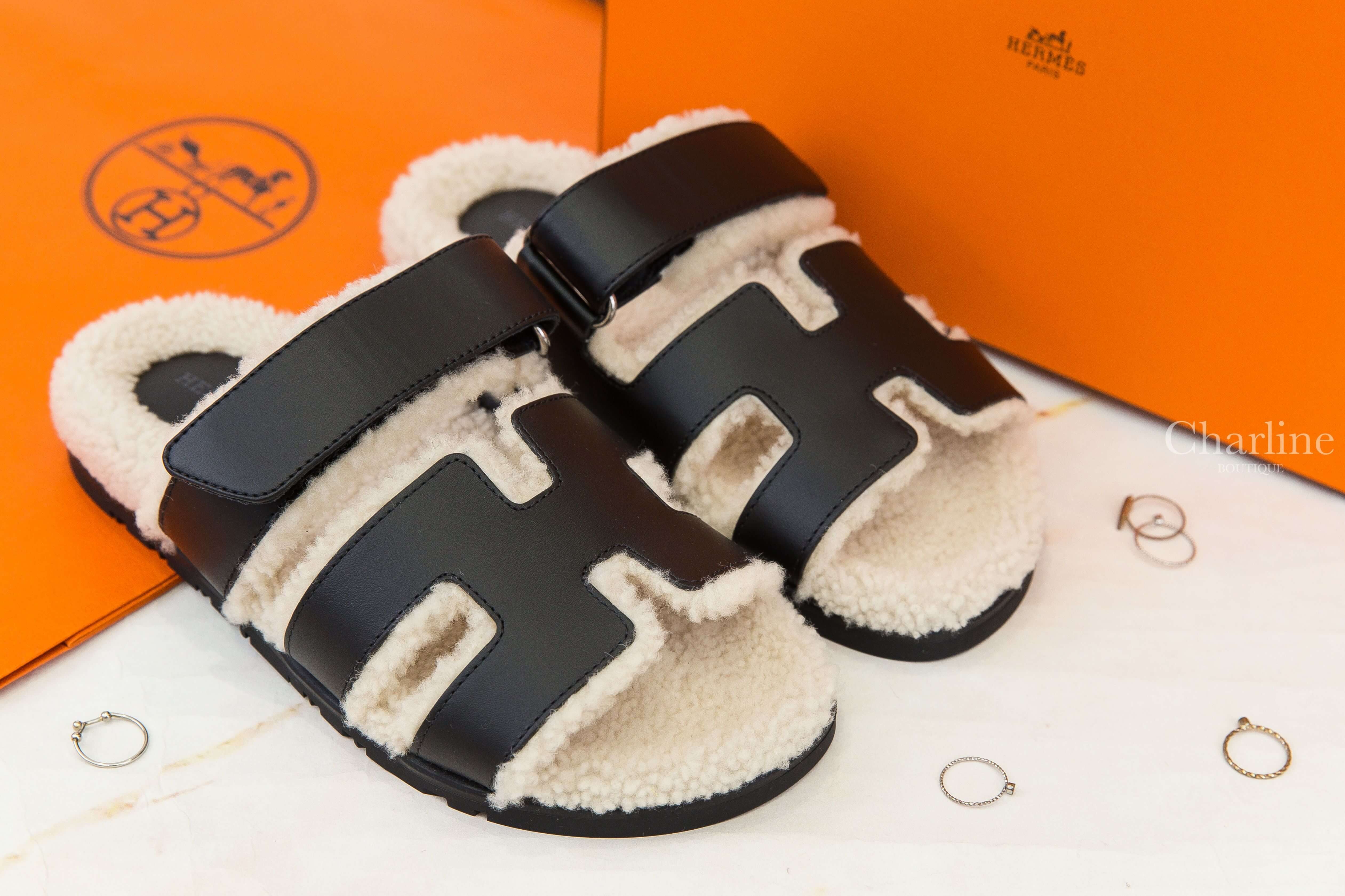 Hermès Chypre Sandal 黑色霧面小牛皮米色羊毛黑底魔鬼氈橡膠平底拖鞋