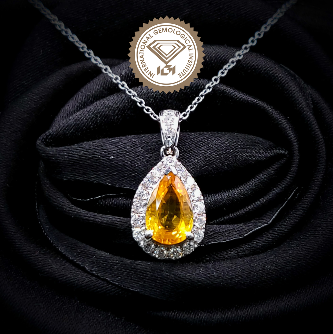 18K White Gold 1.39ct Sapphire and Diamond Pendant