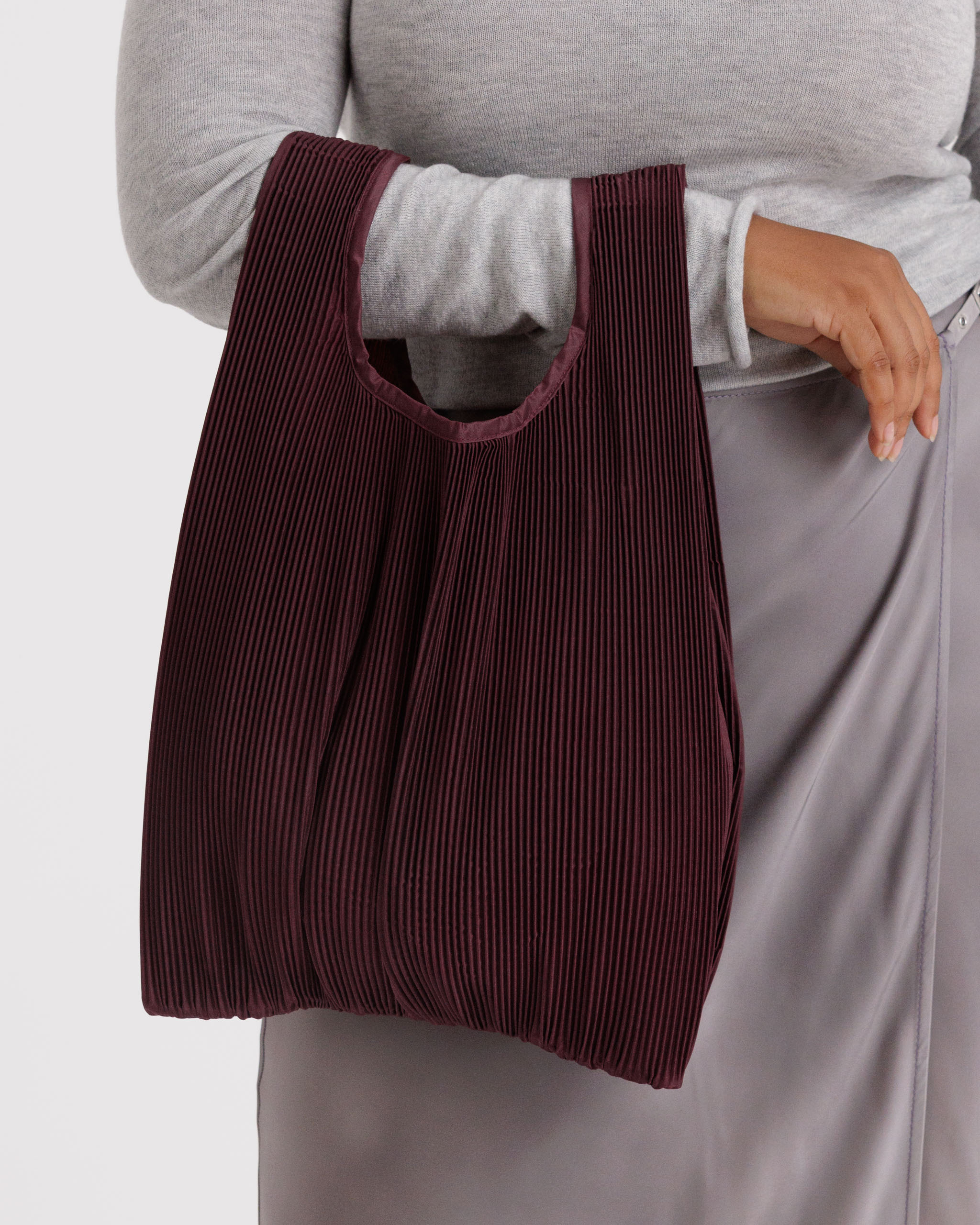 Pleated Baggu - Mahogany | BAGGU