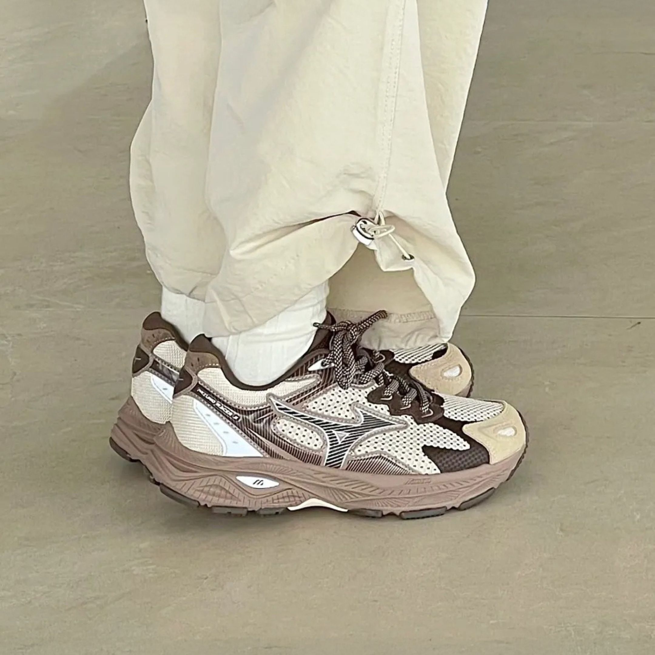 NICEDAY 代購 MIZUNO RACER S 美津濃 焦糖 栗棕 大地色 咖啡 奶茶色 男女鞋 D1GH223523