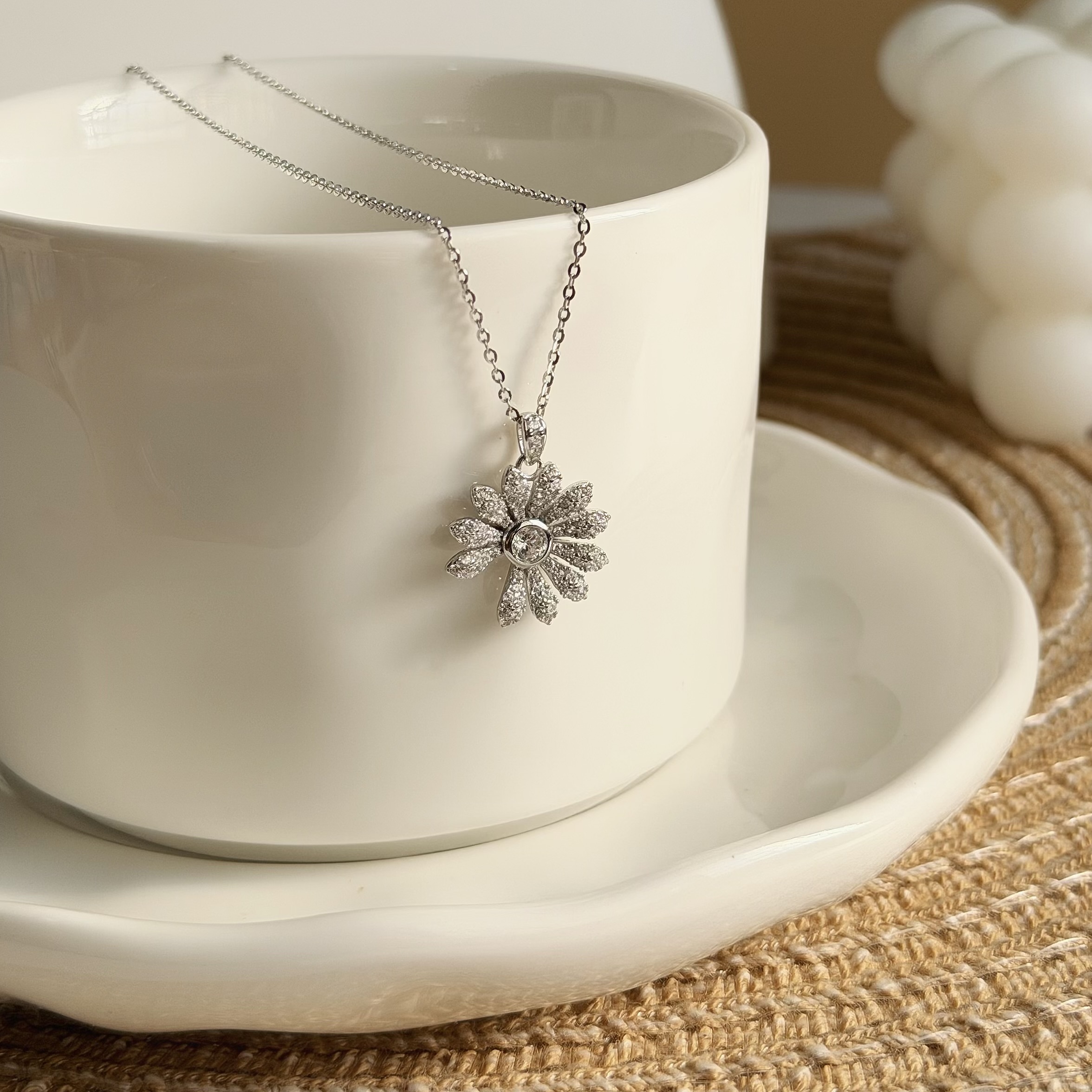 Y202【輕奢】滿鑽開口雛菊純銀鎖骨鏈