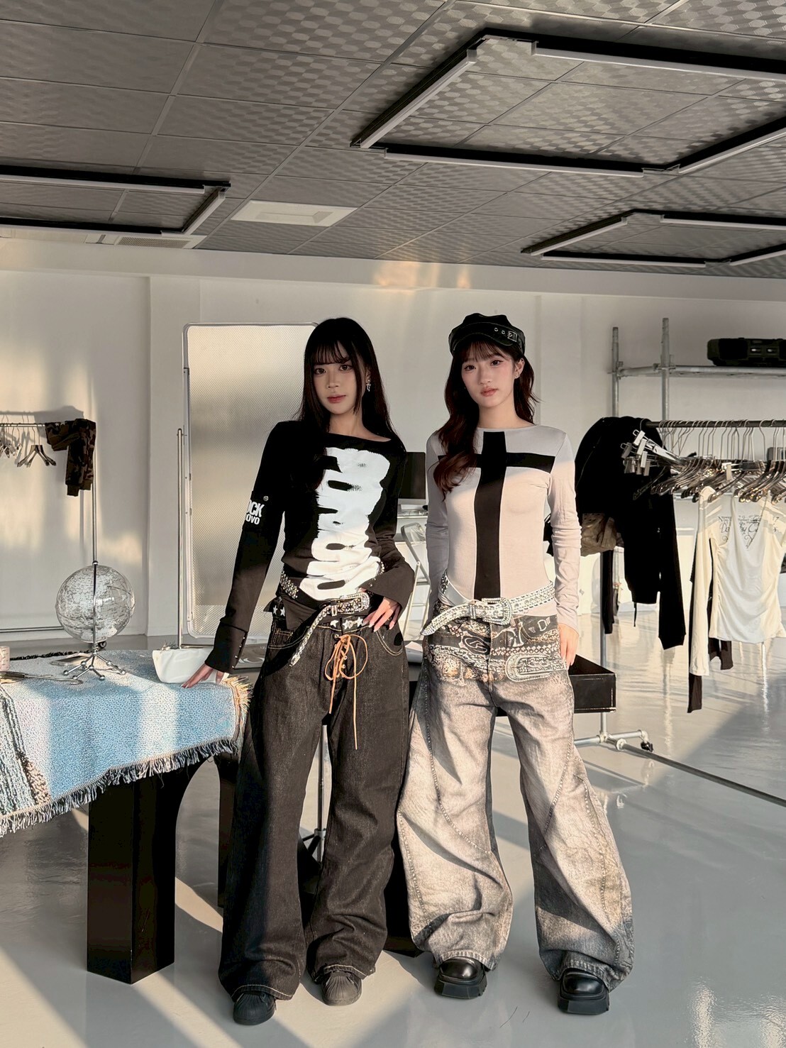 隨便穿都有型‼️ 3D皮帶印花彎刀褲