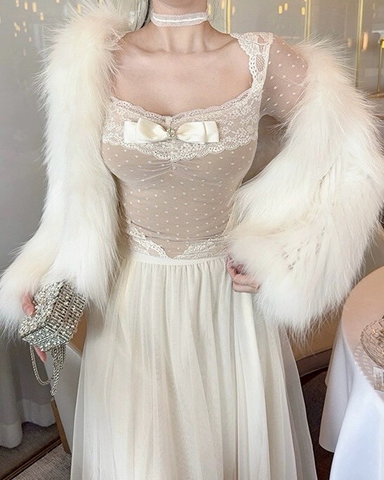 透視感水波點復古領上衣