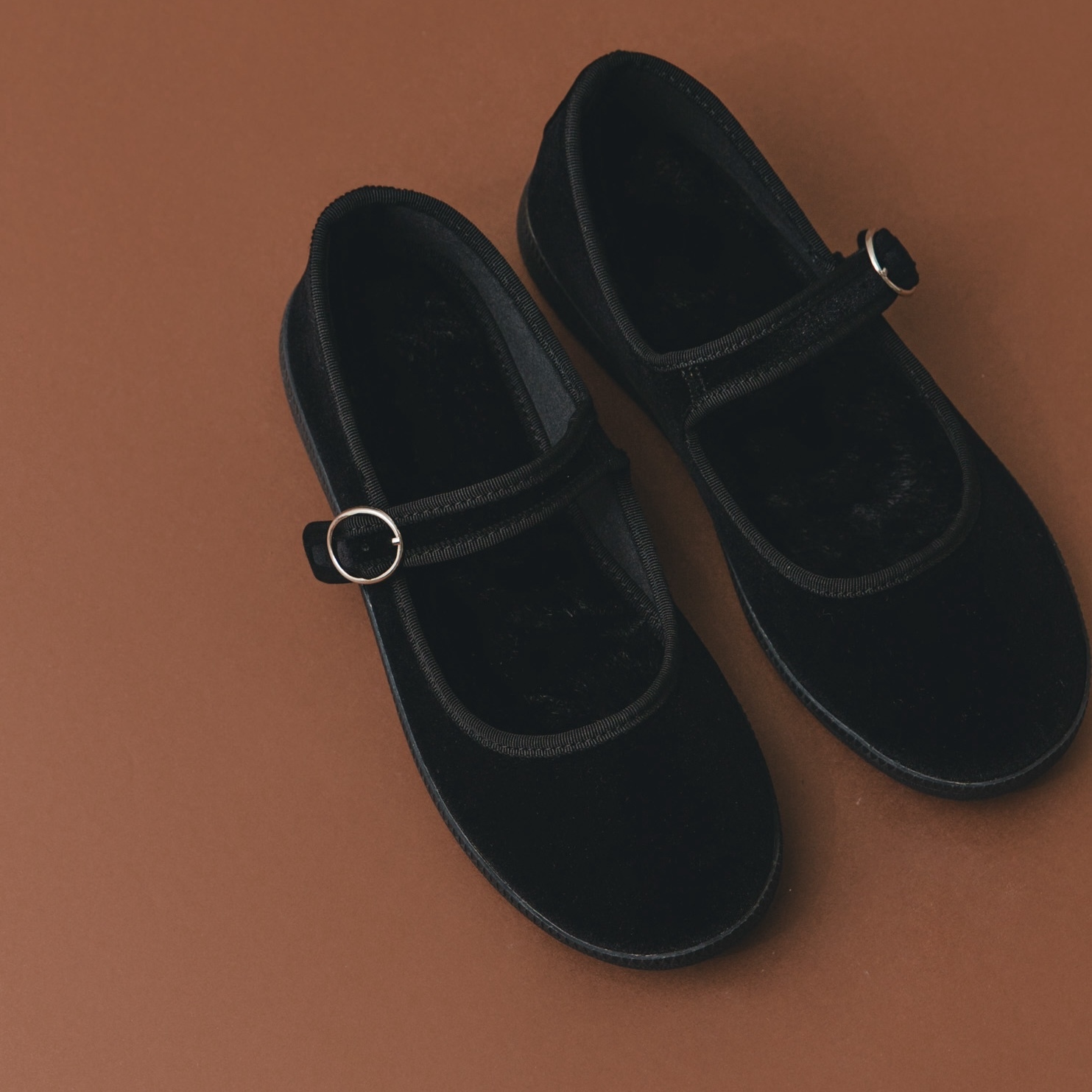 Water-Repellent Velour 2-Way Mary Jane Shoes