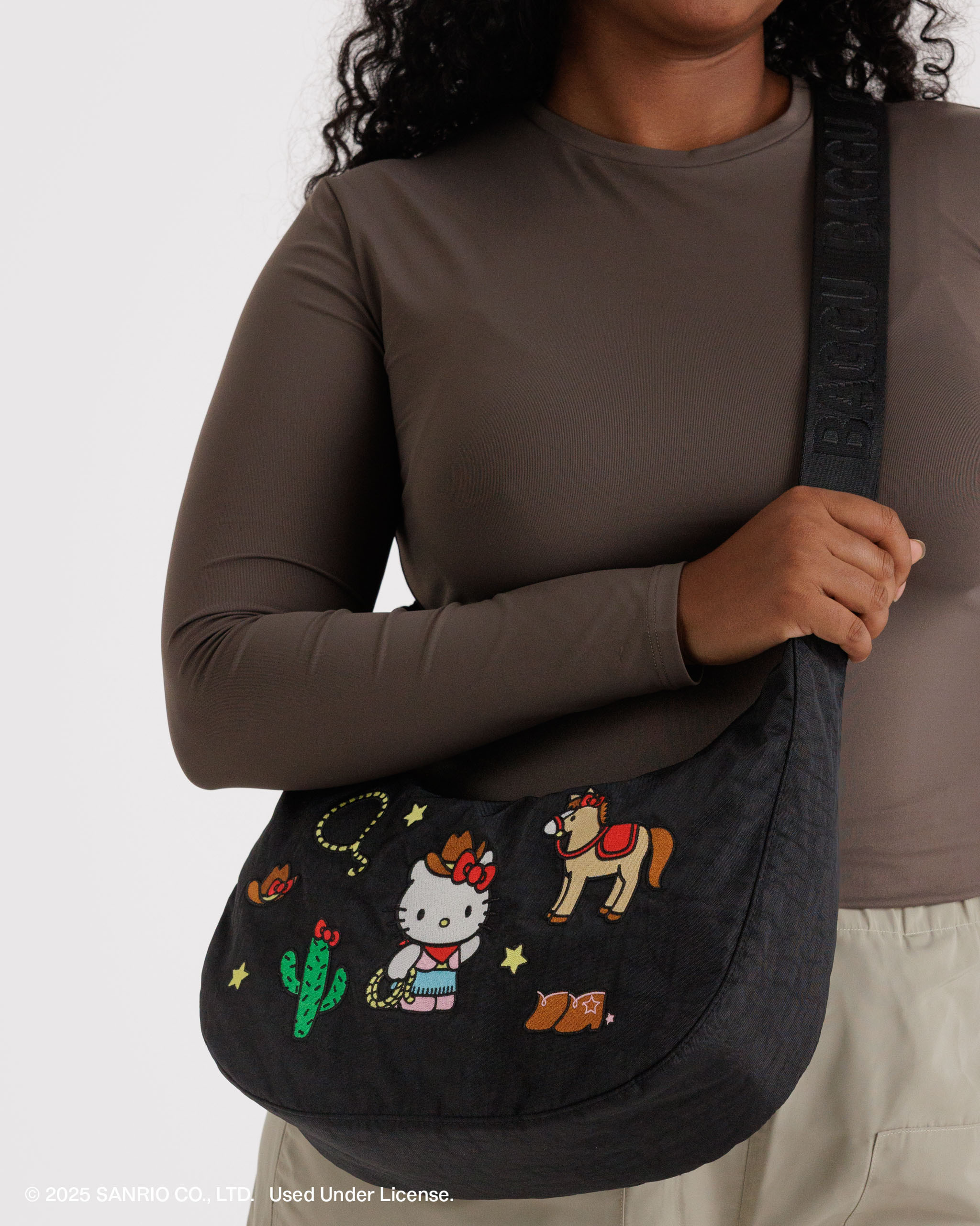 Medium Nylon Crescent Bag - Embroidered Hello Kitty Western｜BAGGU
