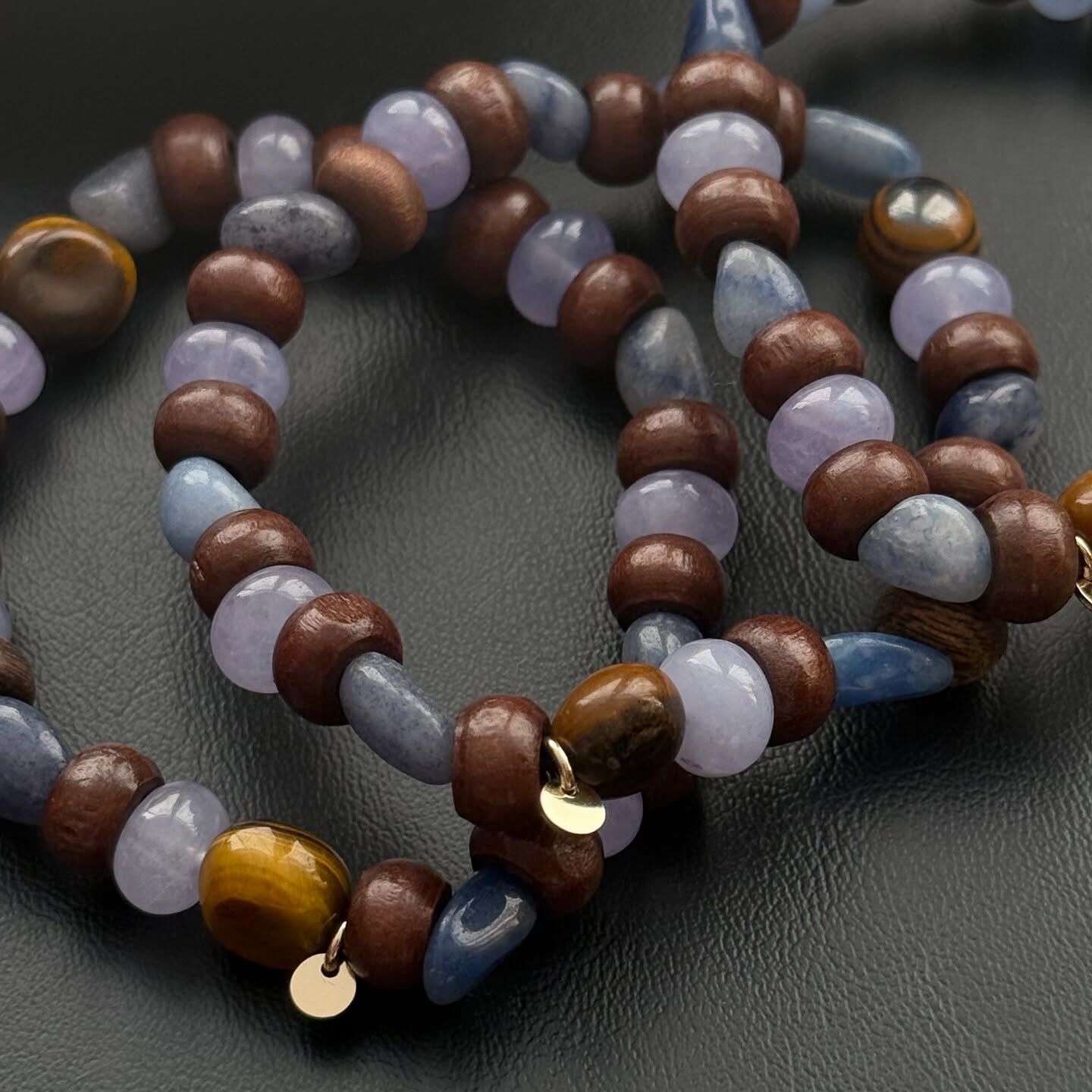 [原石] 藍東菱玉 檀木 水晶手串