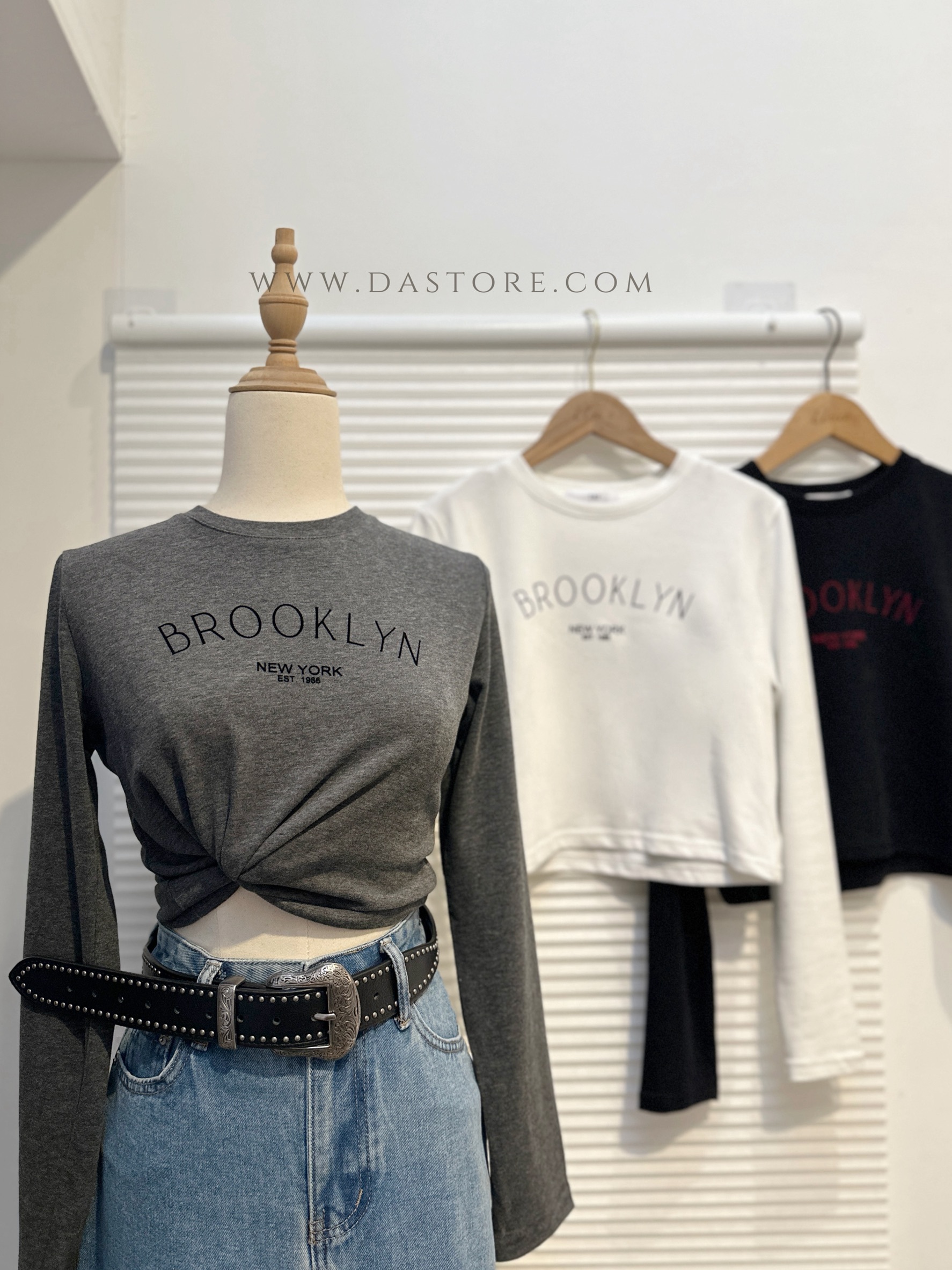 基礎字母圓領長袖上衣/四色