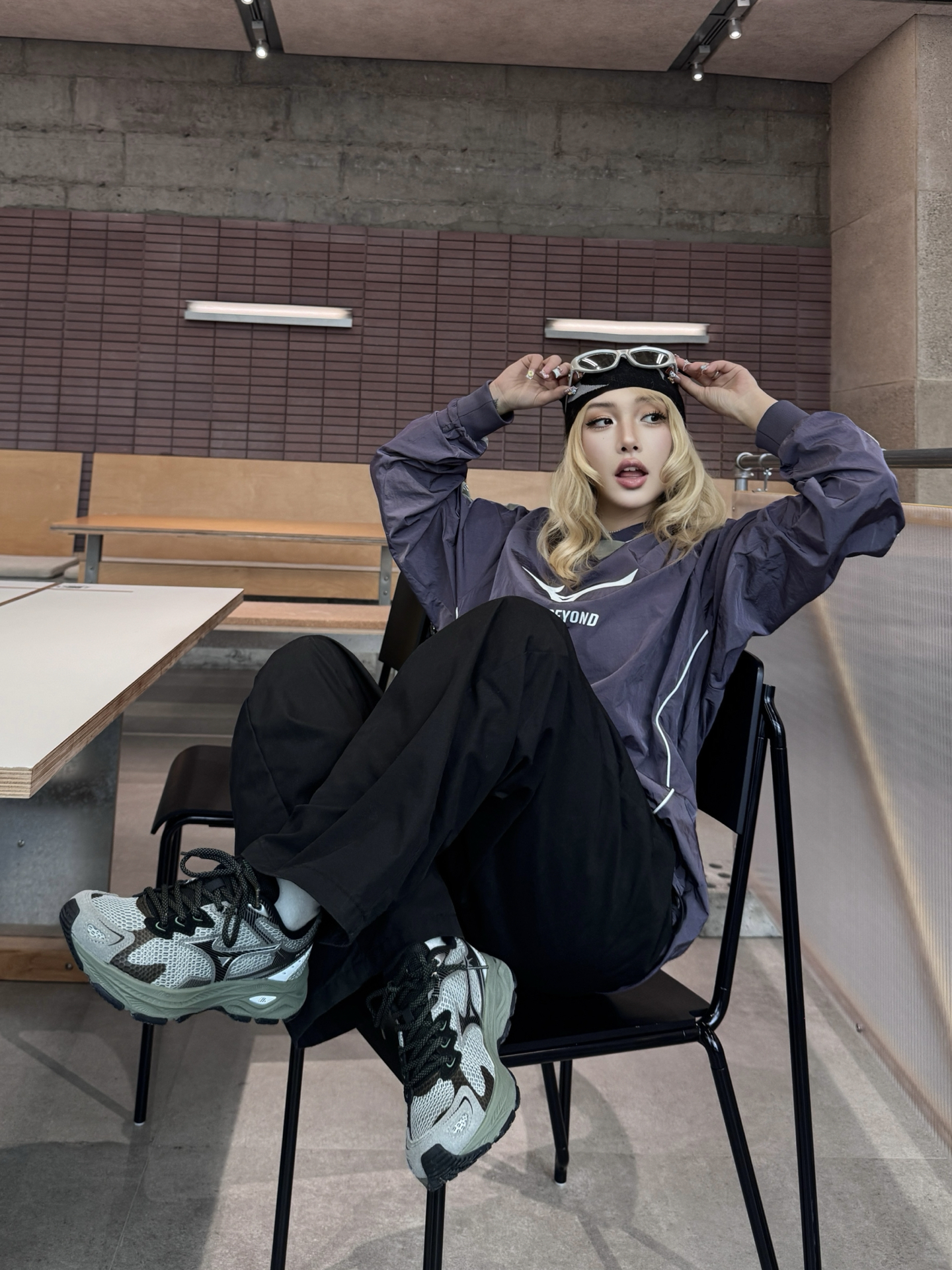 代購-Mizuno 美式足球運動風 親膚 長袖 TEE 男女同款 黑/紫 2色