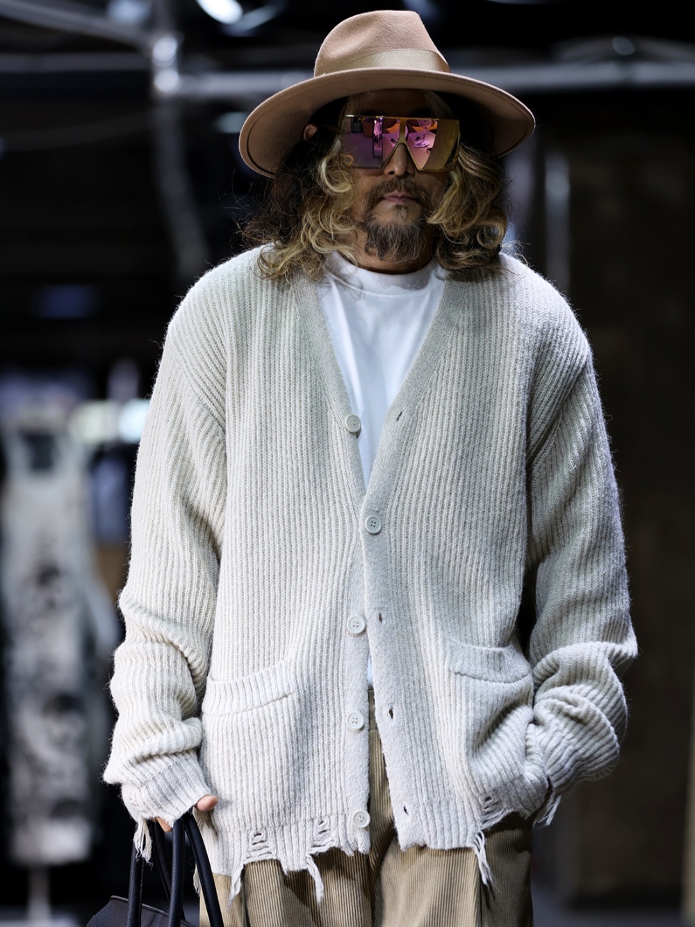 破損寬鬆開襟衫