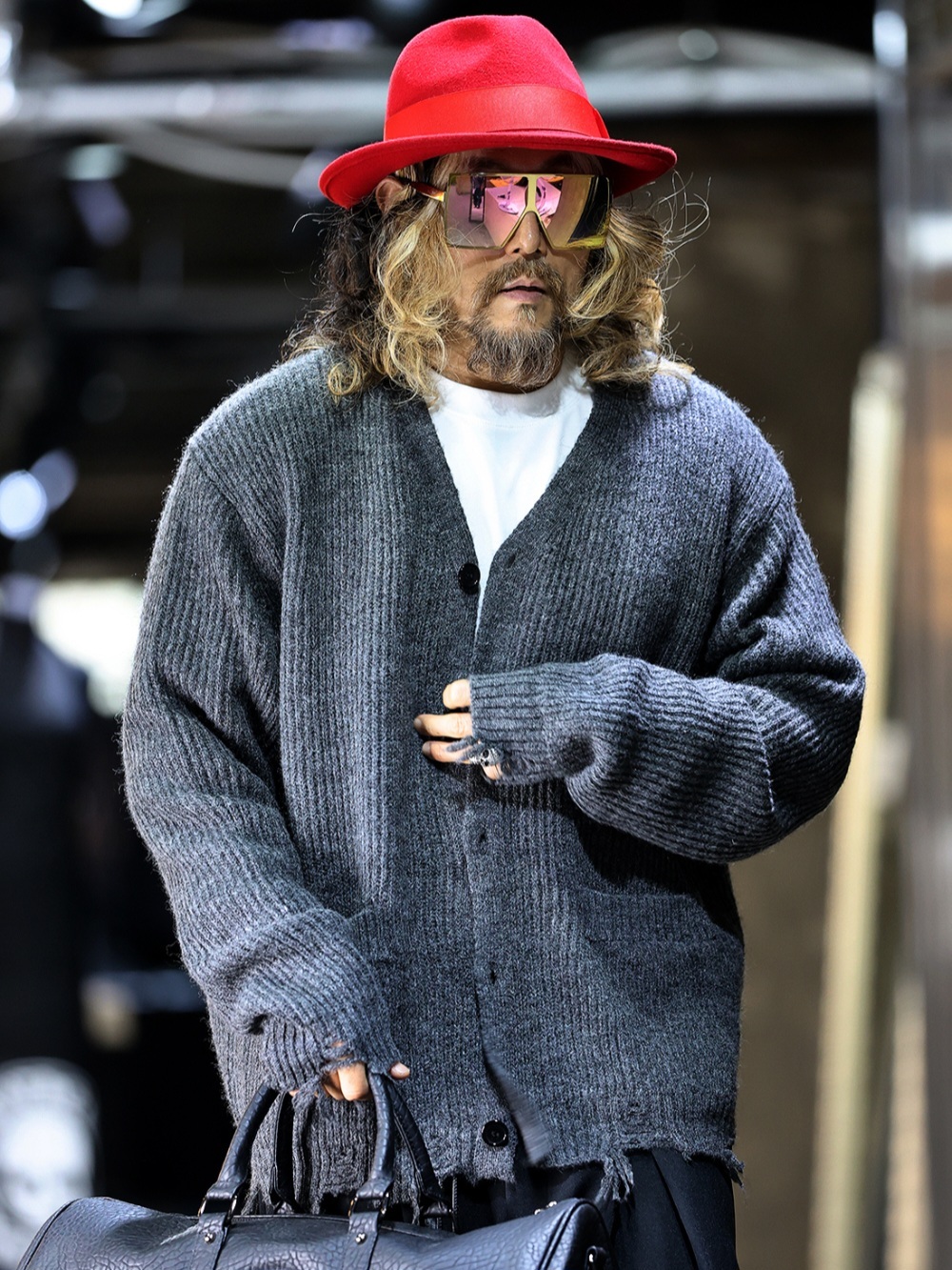 破損寬鬆開襟衫