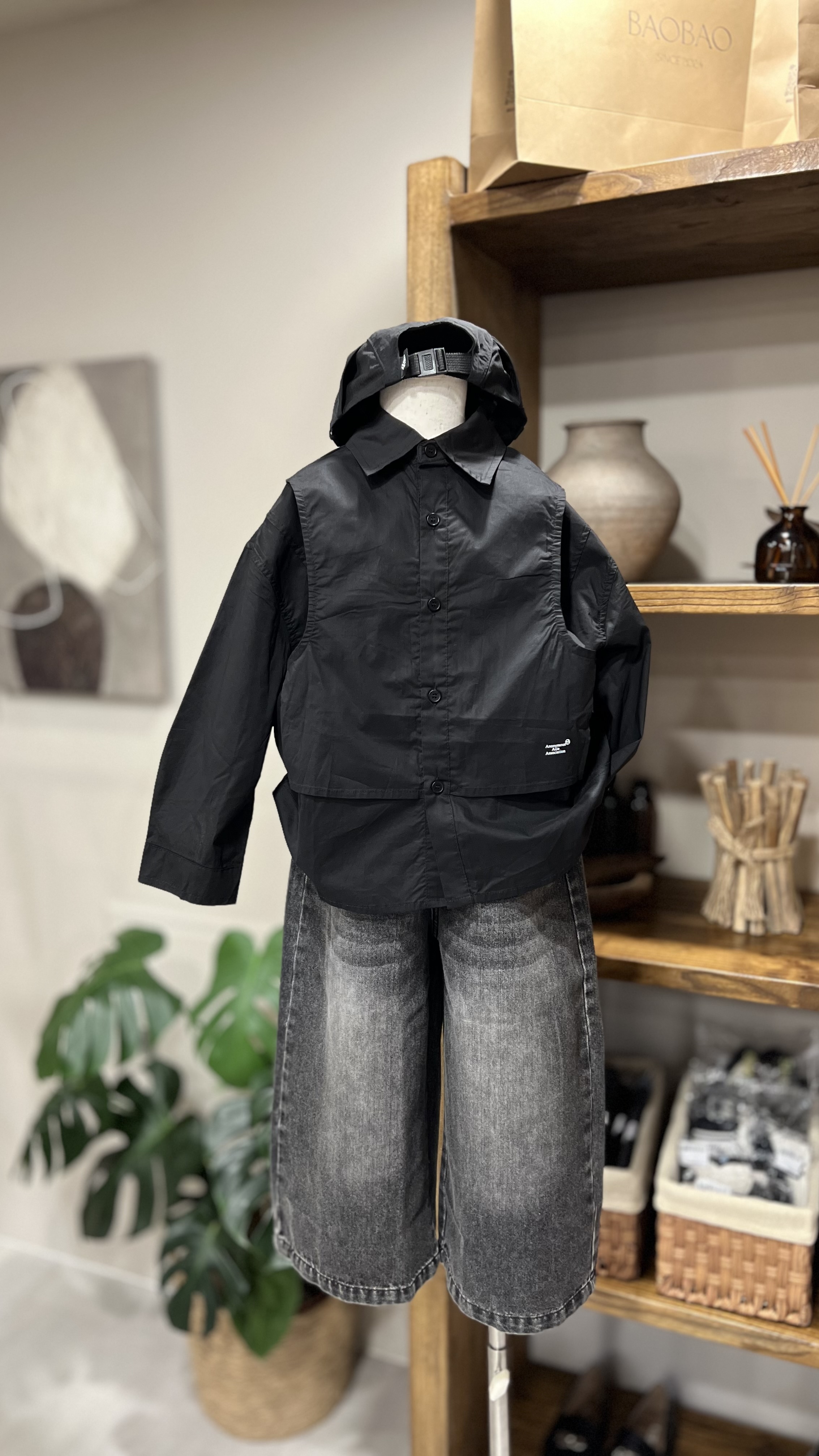 A03128洗舊八分牛仔褲