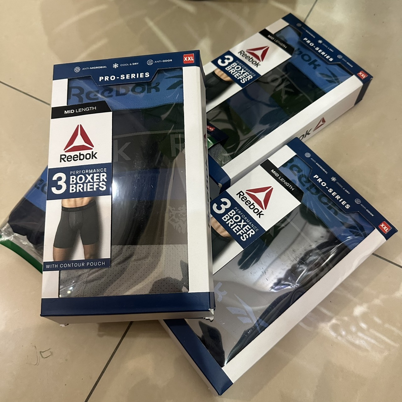 Reebok rbk 內褲 3件組 顏色隨機 不挑款 一入3件 平均一件$123 現貨特惠 不拆賣！盒裝袋裝隨機出貨！