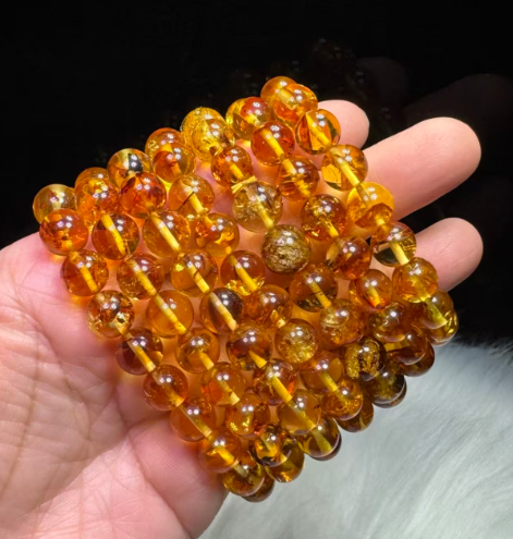 251016 - D8 9mm+波羅的海頂級花珀手串（一物一證書） (11月中到貨）