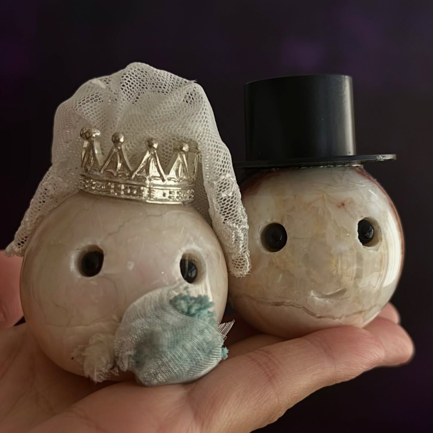 [原石] 彩霞石 新郎新娘