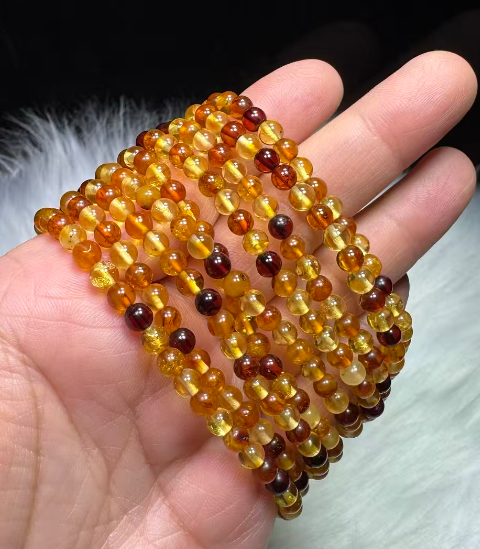 251016 - D1 4mm+頂級彩琥珀手串 (11月中到貨）