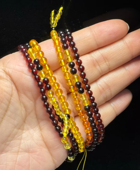 251016 - D5 漸變血珀可調節頸鏈（一物一證書） (11月中到貨）